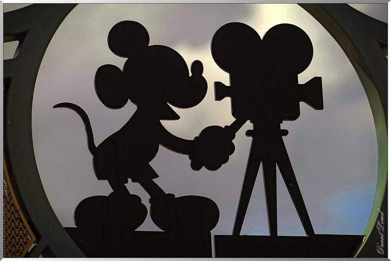 Walt-Disney-studios-Portail-entree