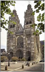 facade-cathedrale-tours