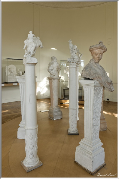 Sculptures sur colonnes - Salle 1900: La gloire de Rodin