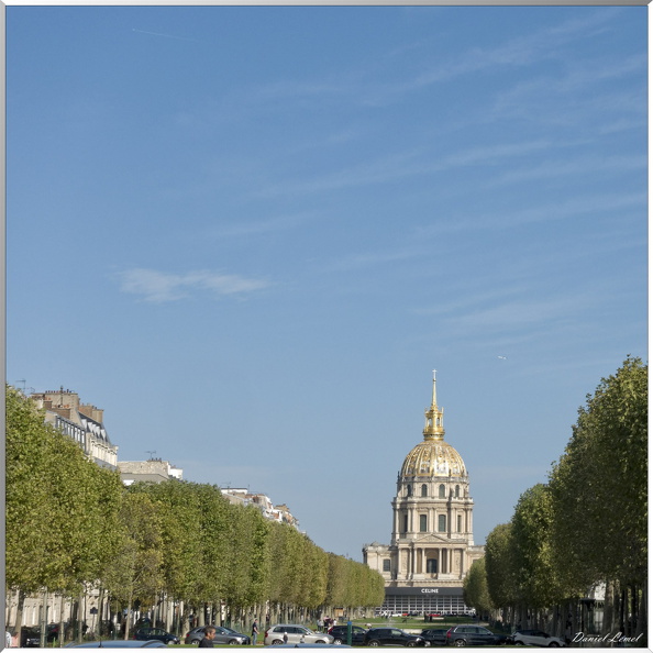 Les Invalides - vue de la Place de Breteuil
