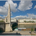 Le pont de la Tournelle - Statue de Sainte Geneviève