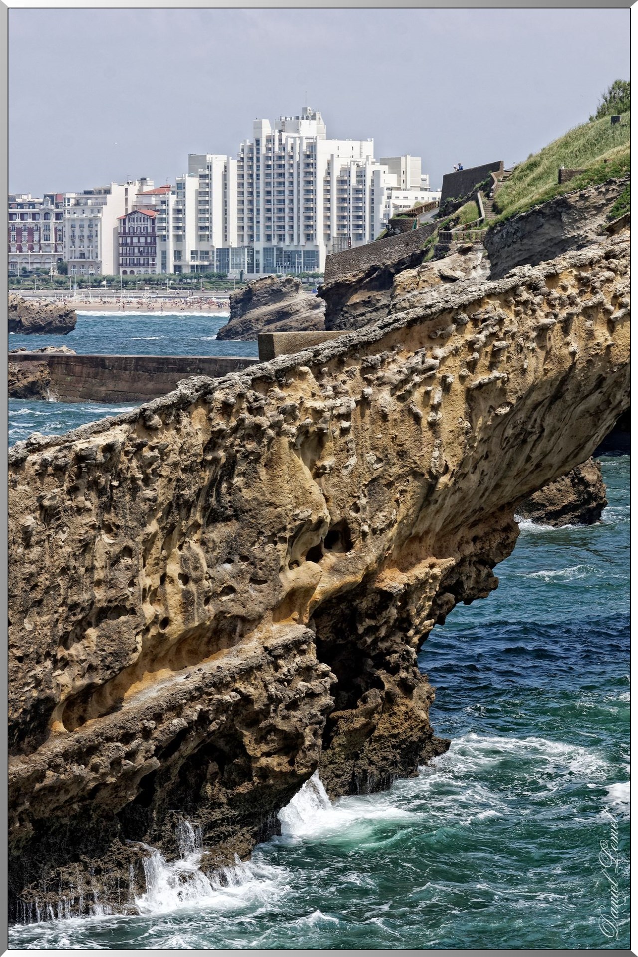 Vue du rocher de la Vierge