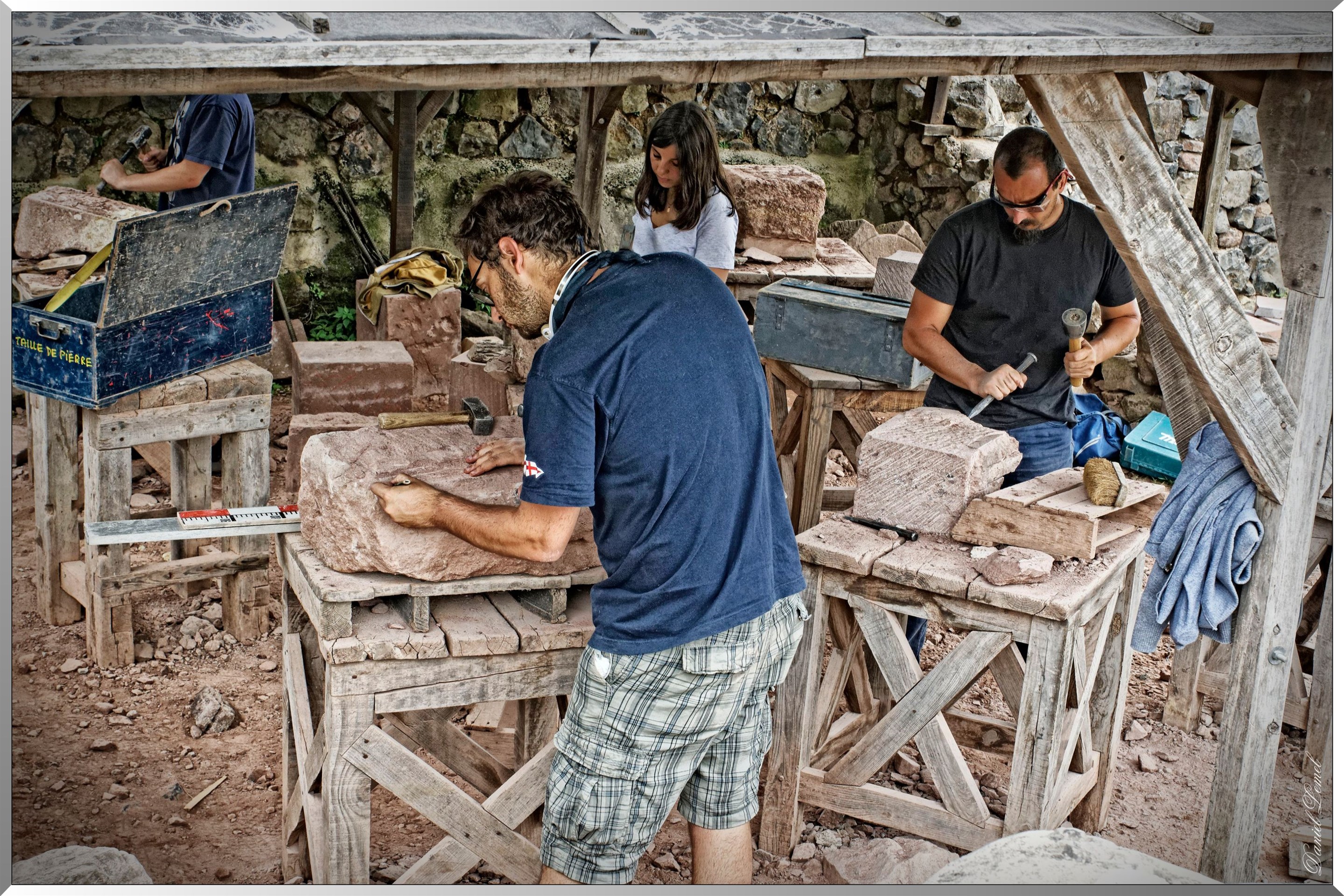 Château Fort de Calmont d'Olt - Tailleur de pierres