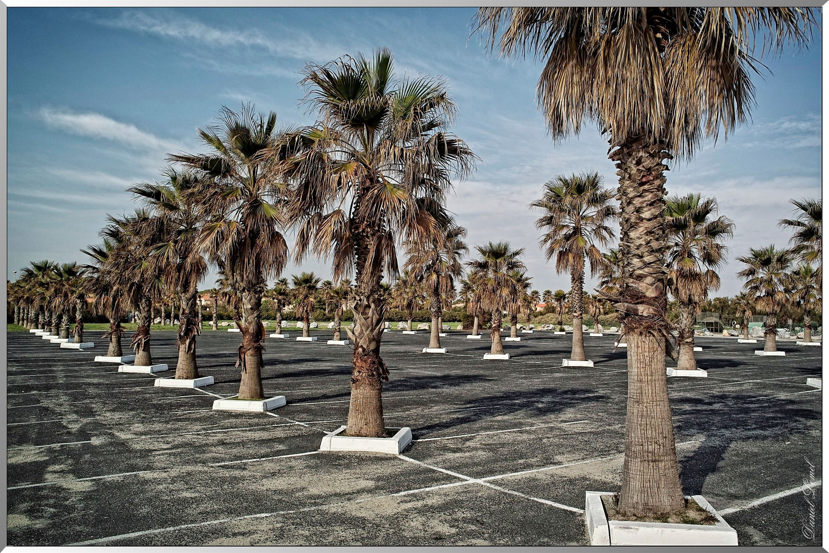 Sainte Marie - Parking automobiles