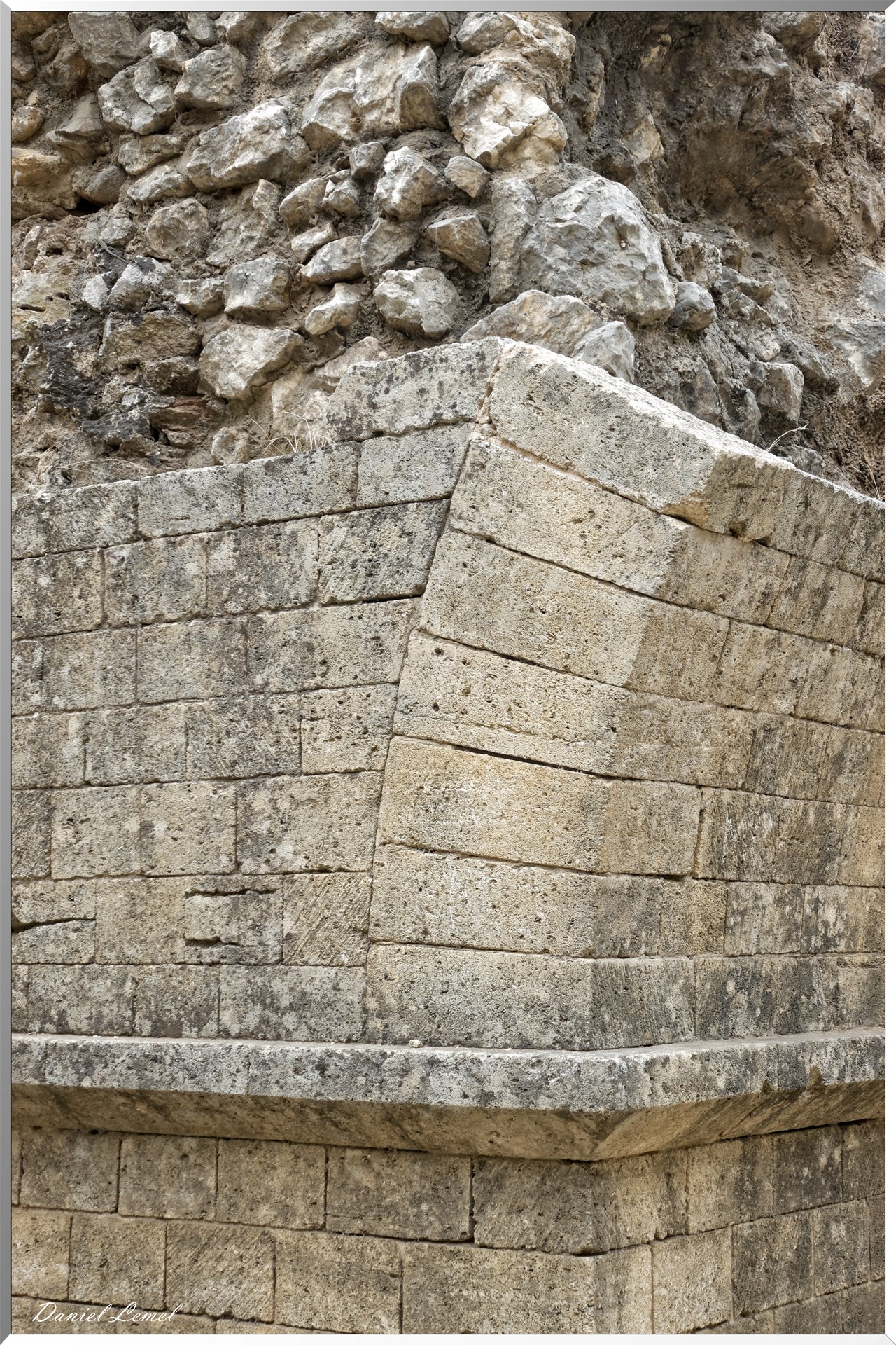 Détail de pierres taillées