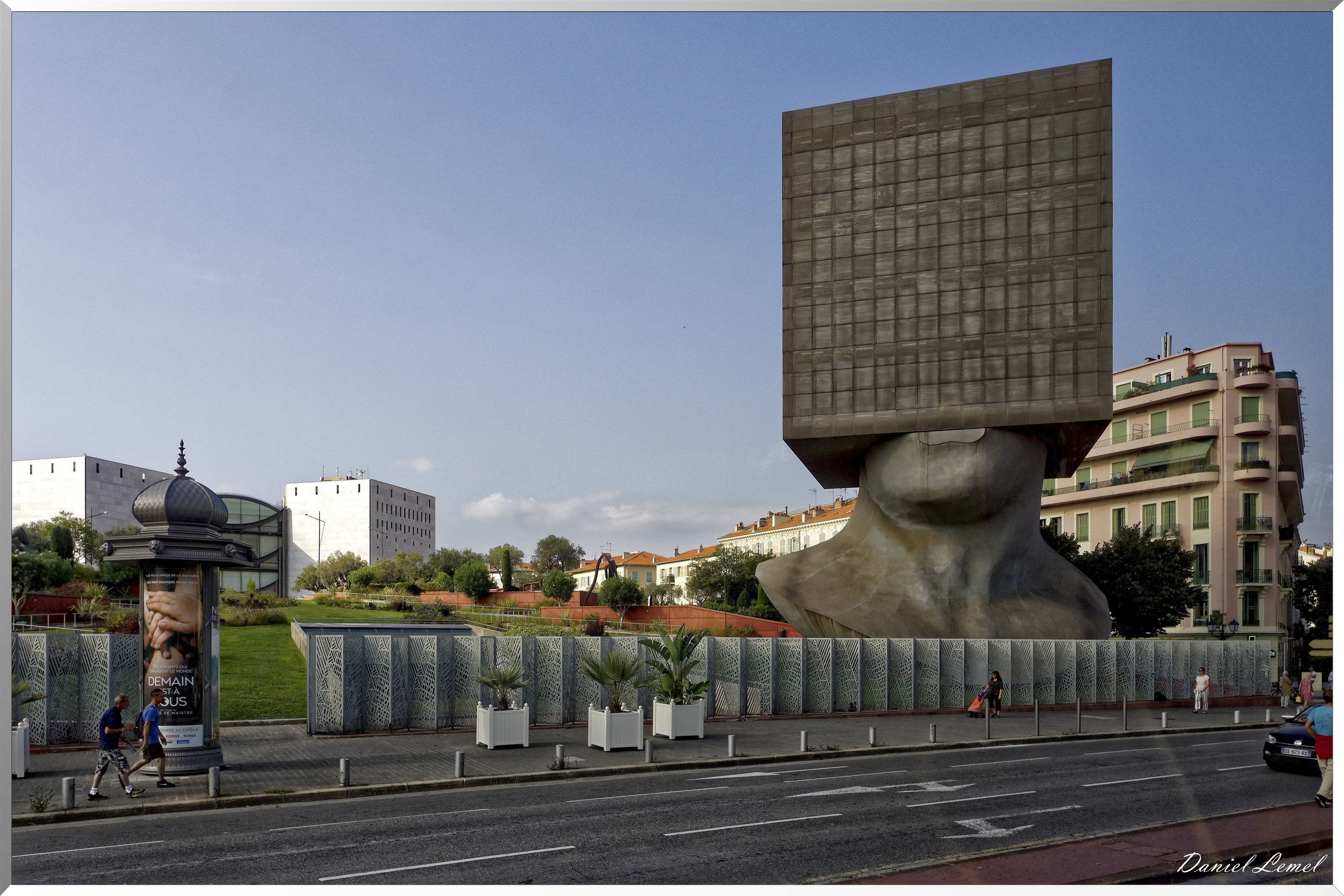 La Bibliothèque la Tête Carrée