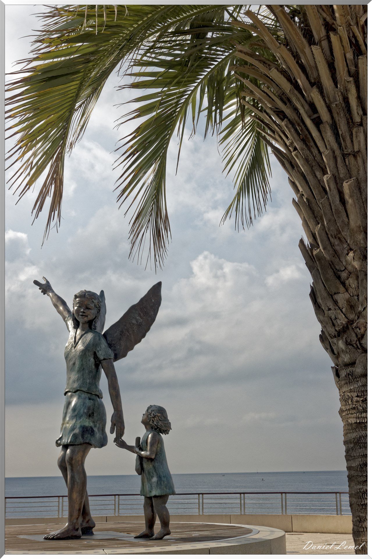 Jardin Bonaparte - Archange RaphaëL -  Sculpture de Nadège Fortune