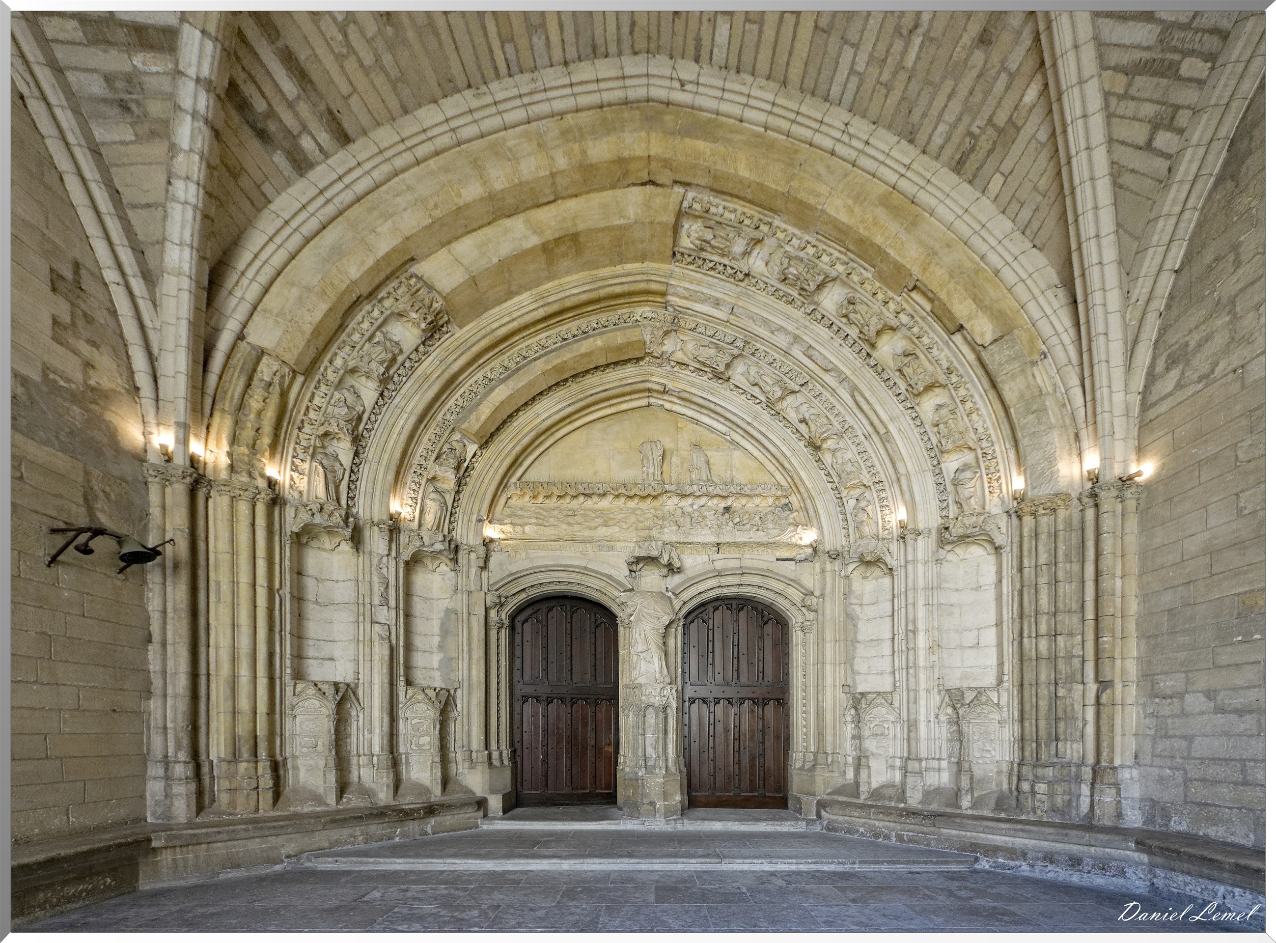 Portail de la grande chapelle