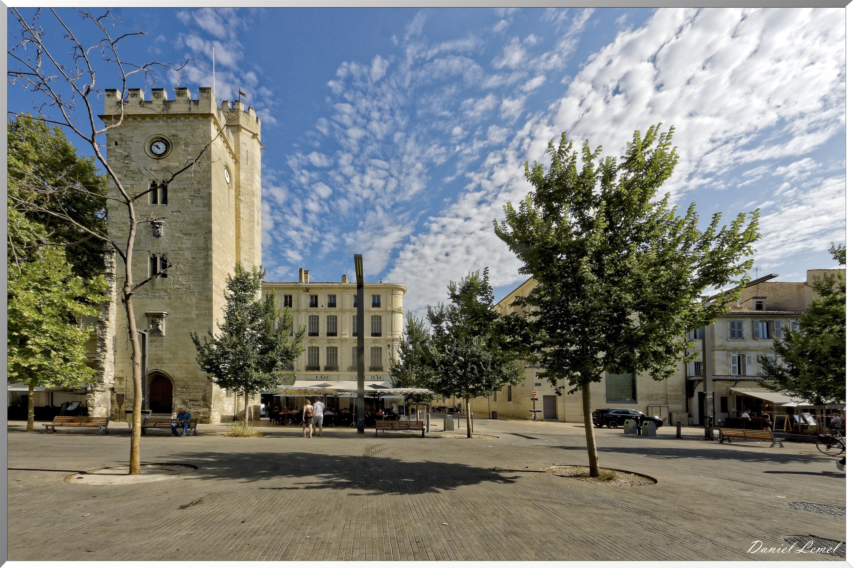 Place Pie - Tour Saint-Jean