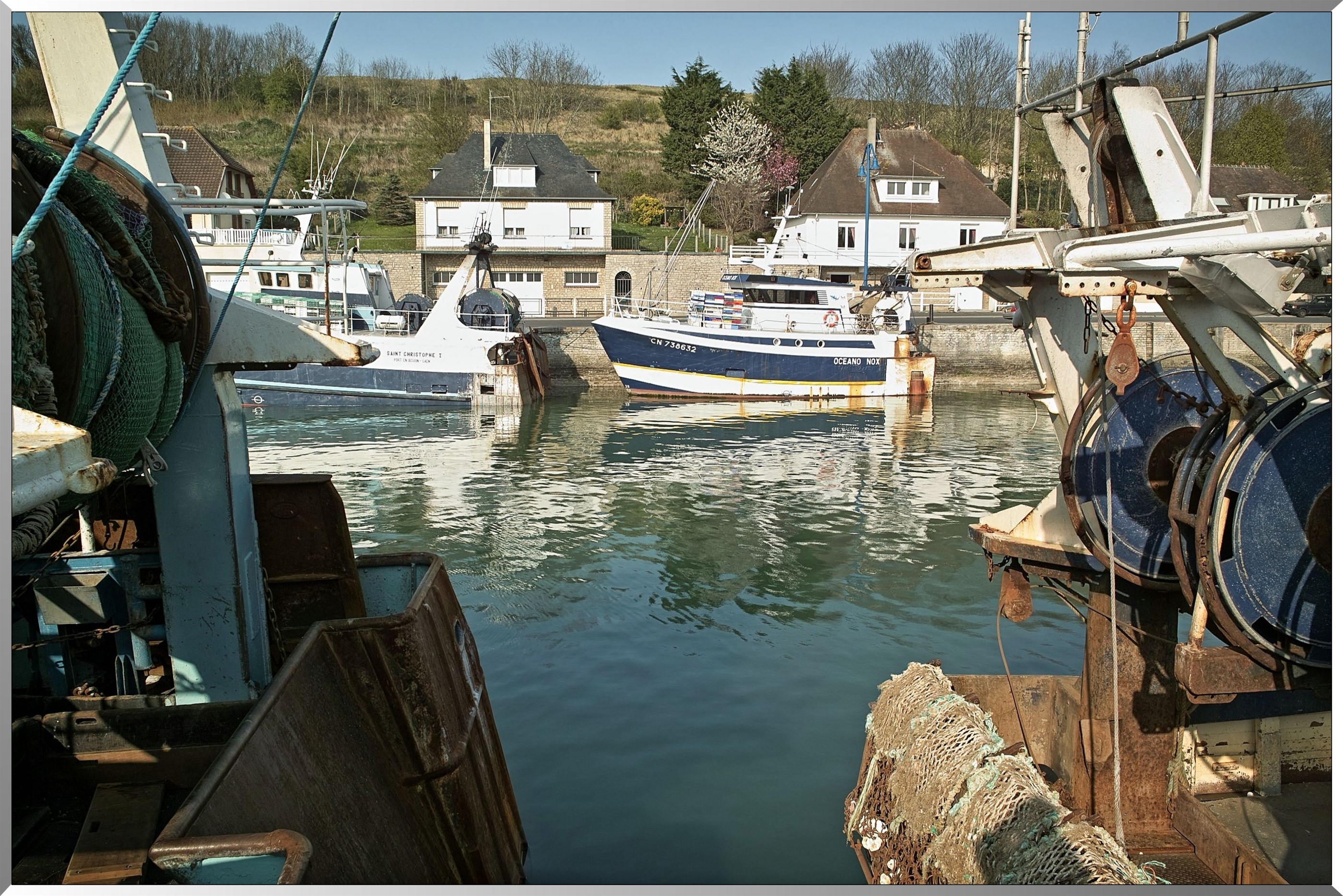 Bâteaux - Port en besssin
