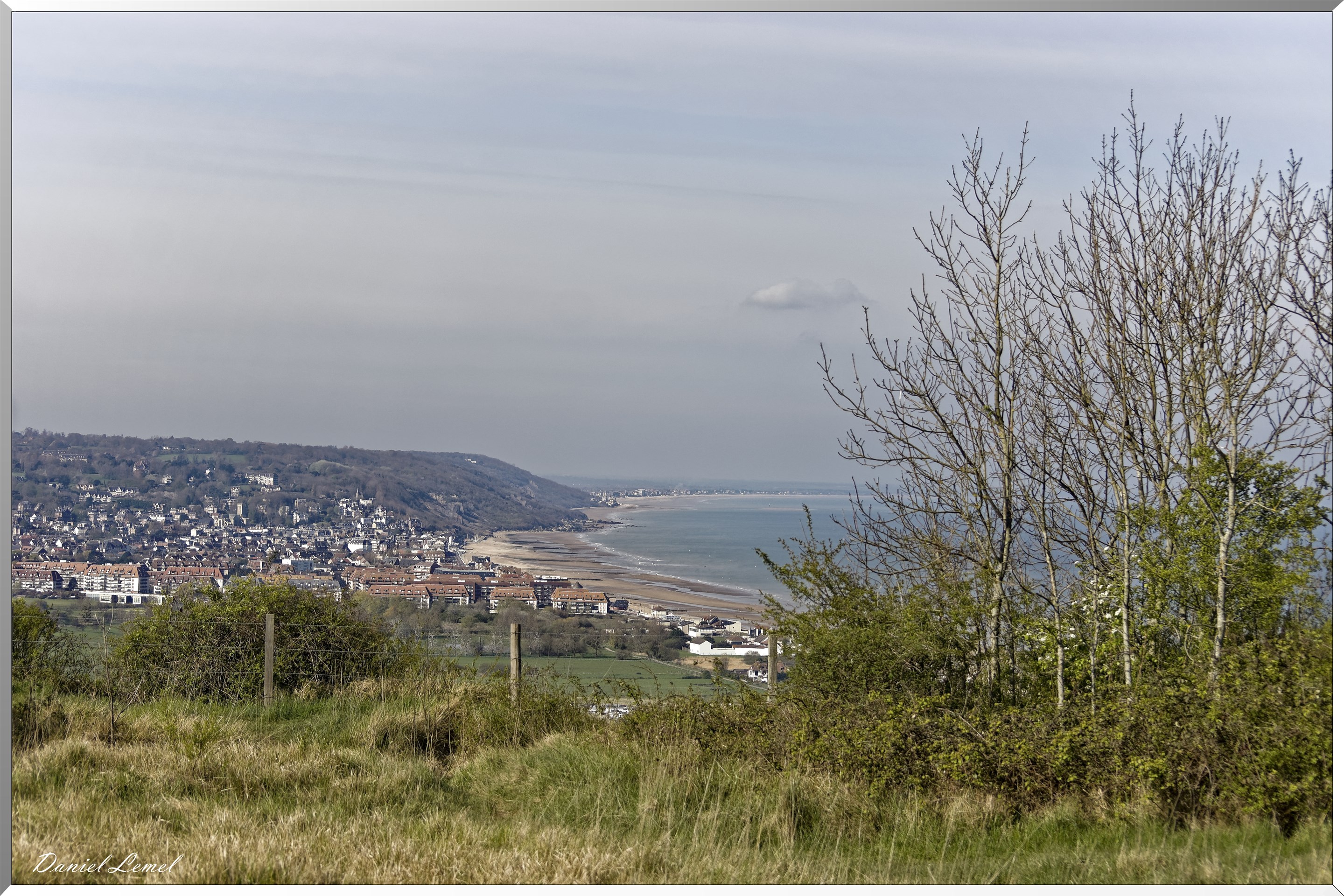 Vue sur Villers - Au lointain Houlgate