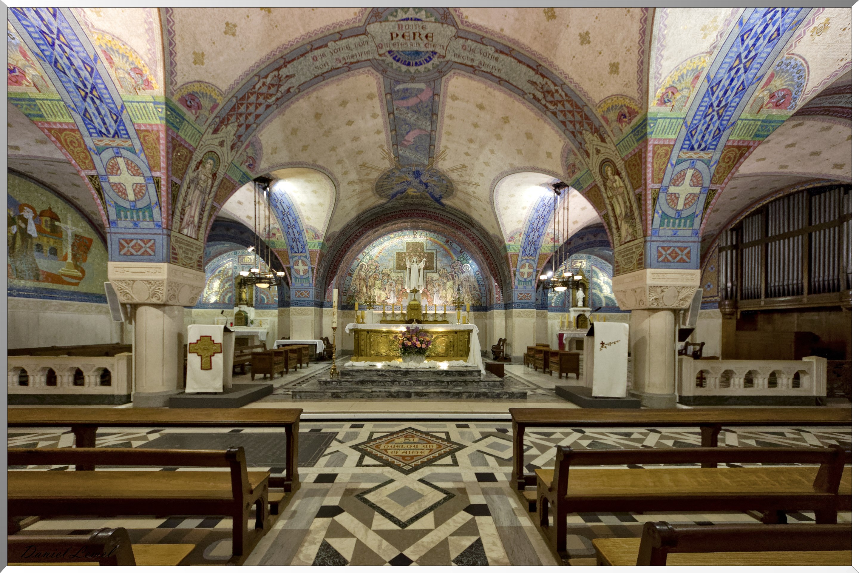 Intérieur de la crypte