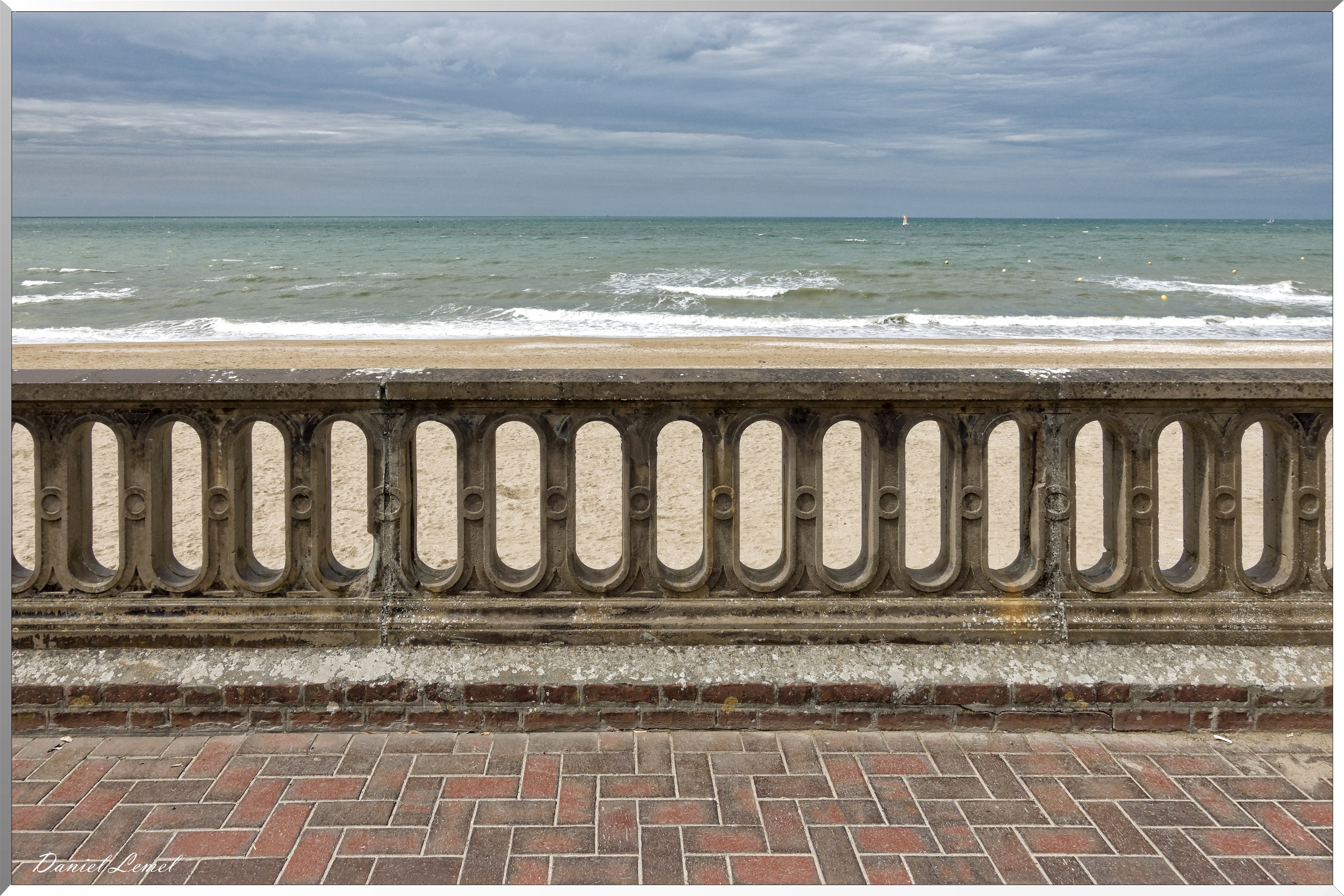 Anciennes balustres  sur la promenade Marcel Proust