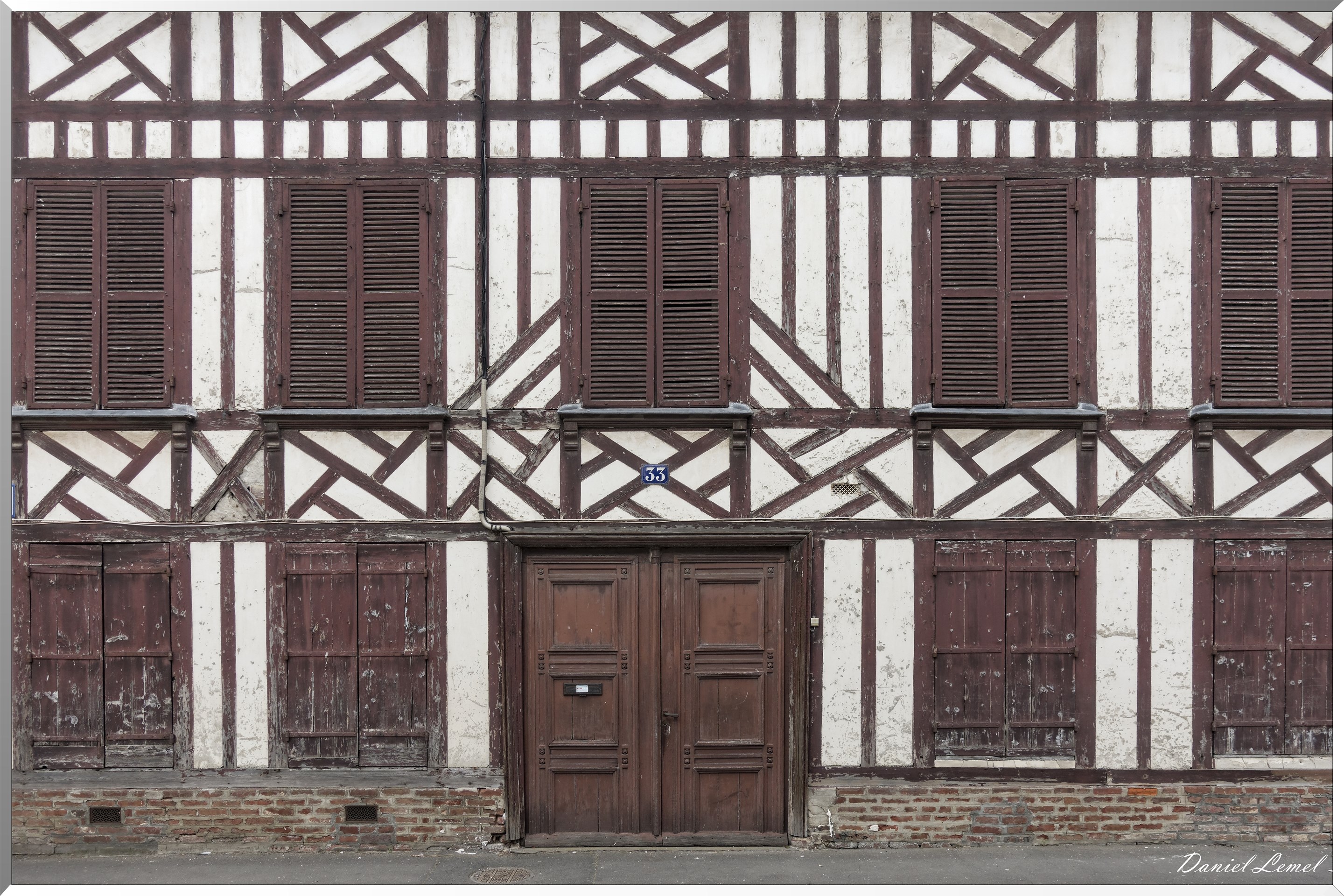 Façade en comombage