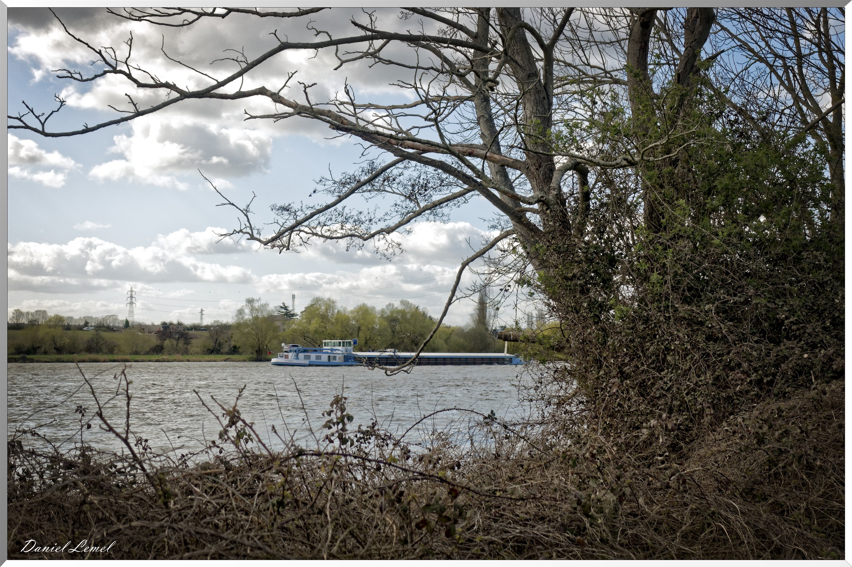 Bord de Seine. De Courcelles à Notre-dame-de-l'ile