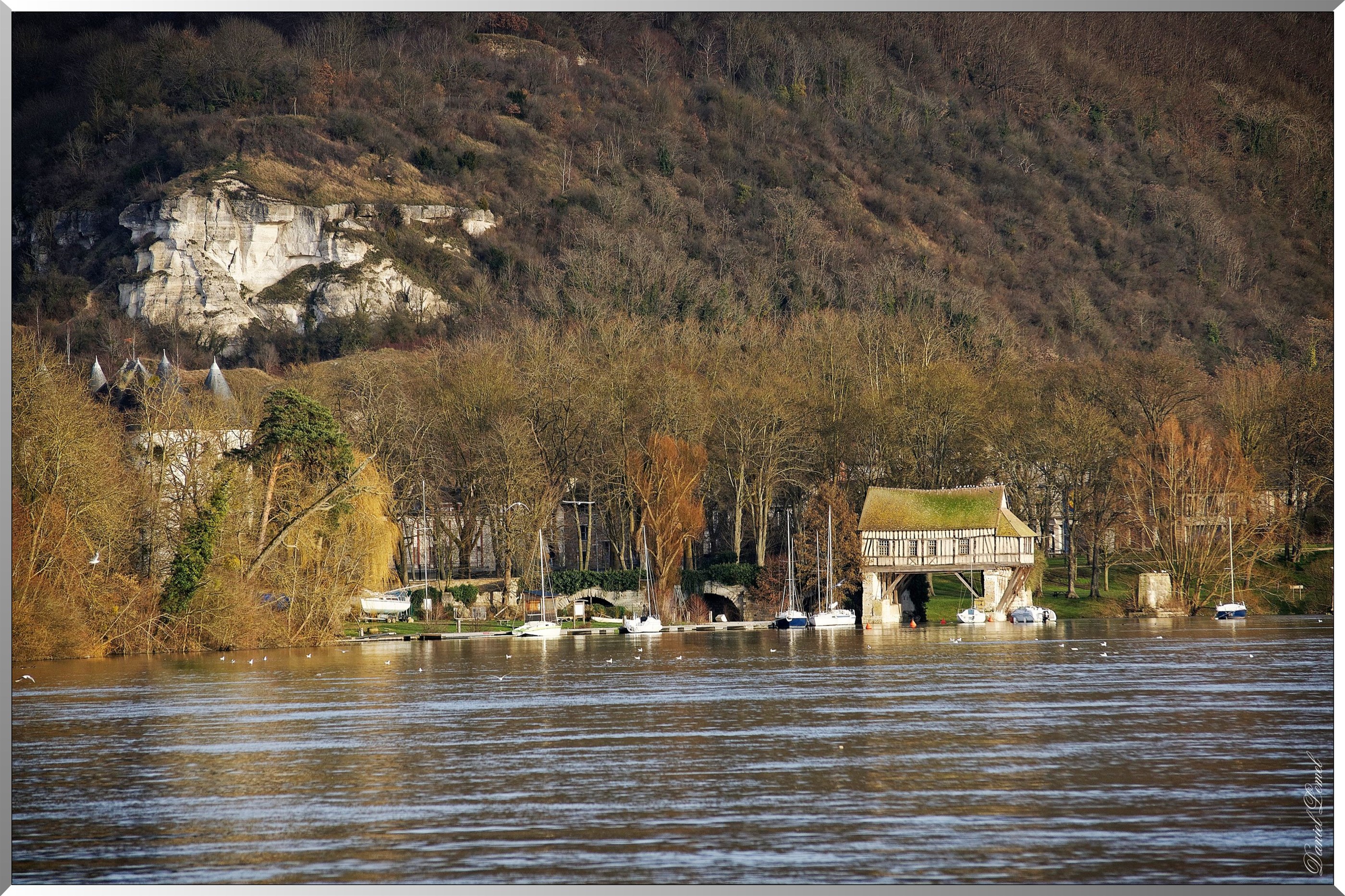 Le vieux moulin de Vernon l' hiver