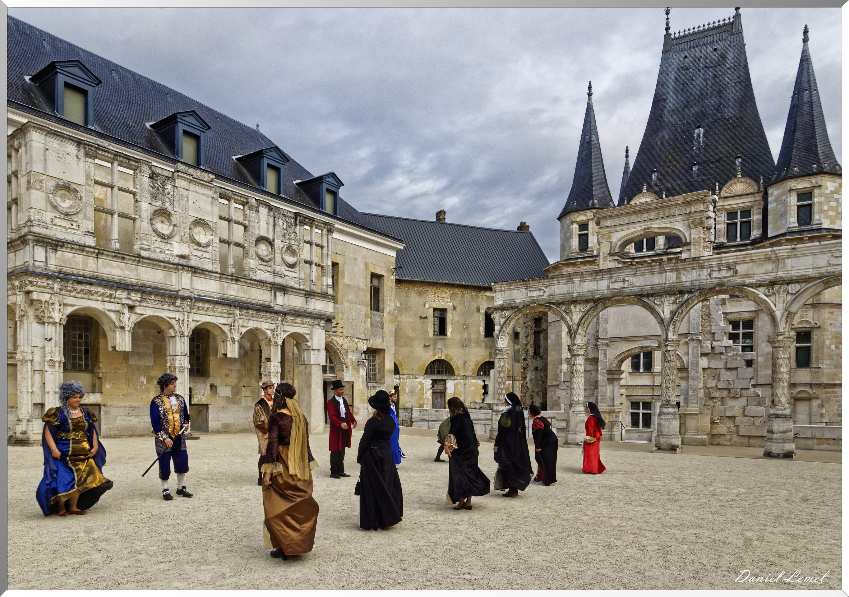 Danse dans la cour d'honneur