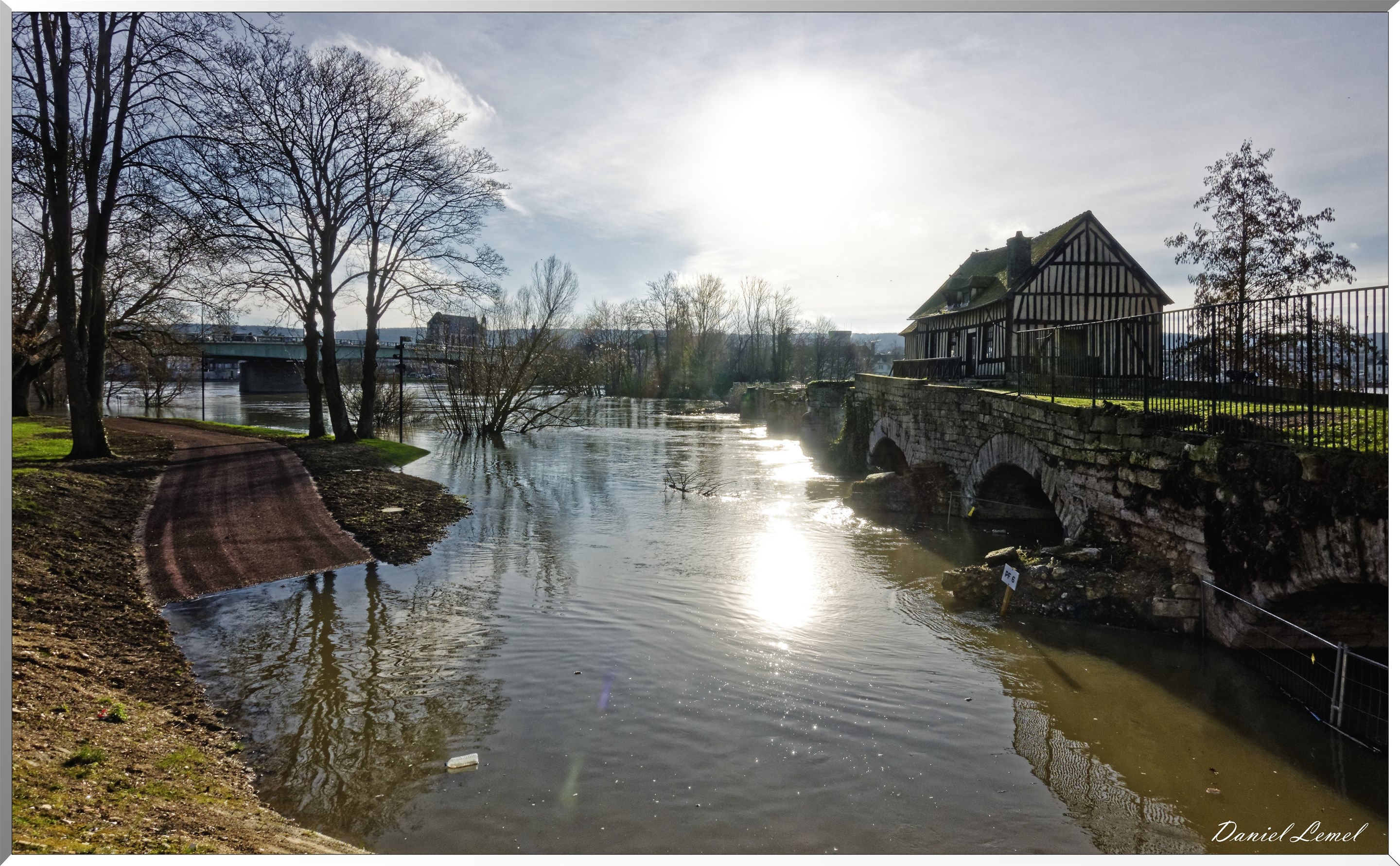Le vieux moulin à Vernon