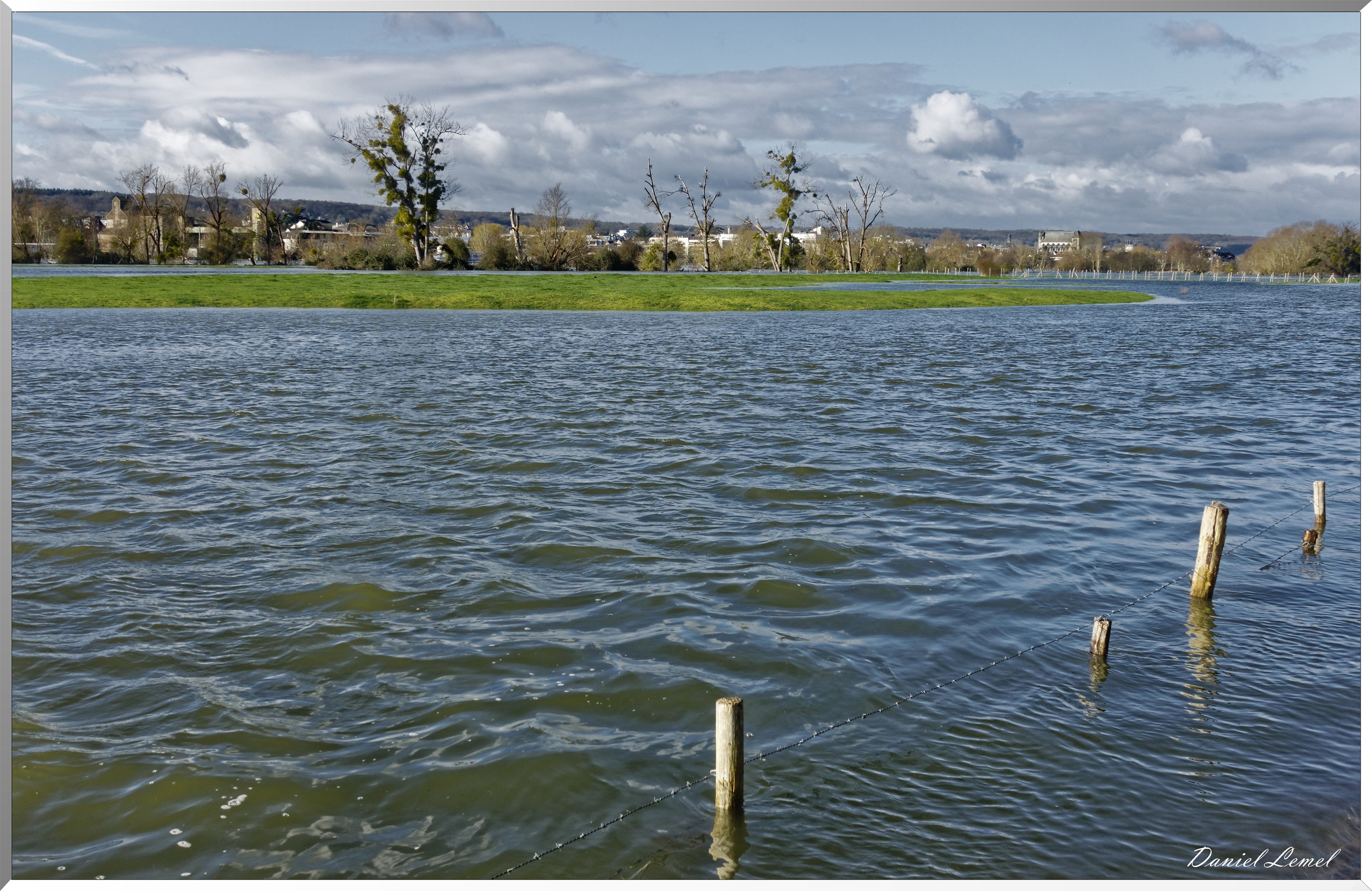 Champs inondés à Vernon