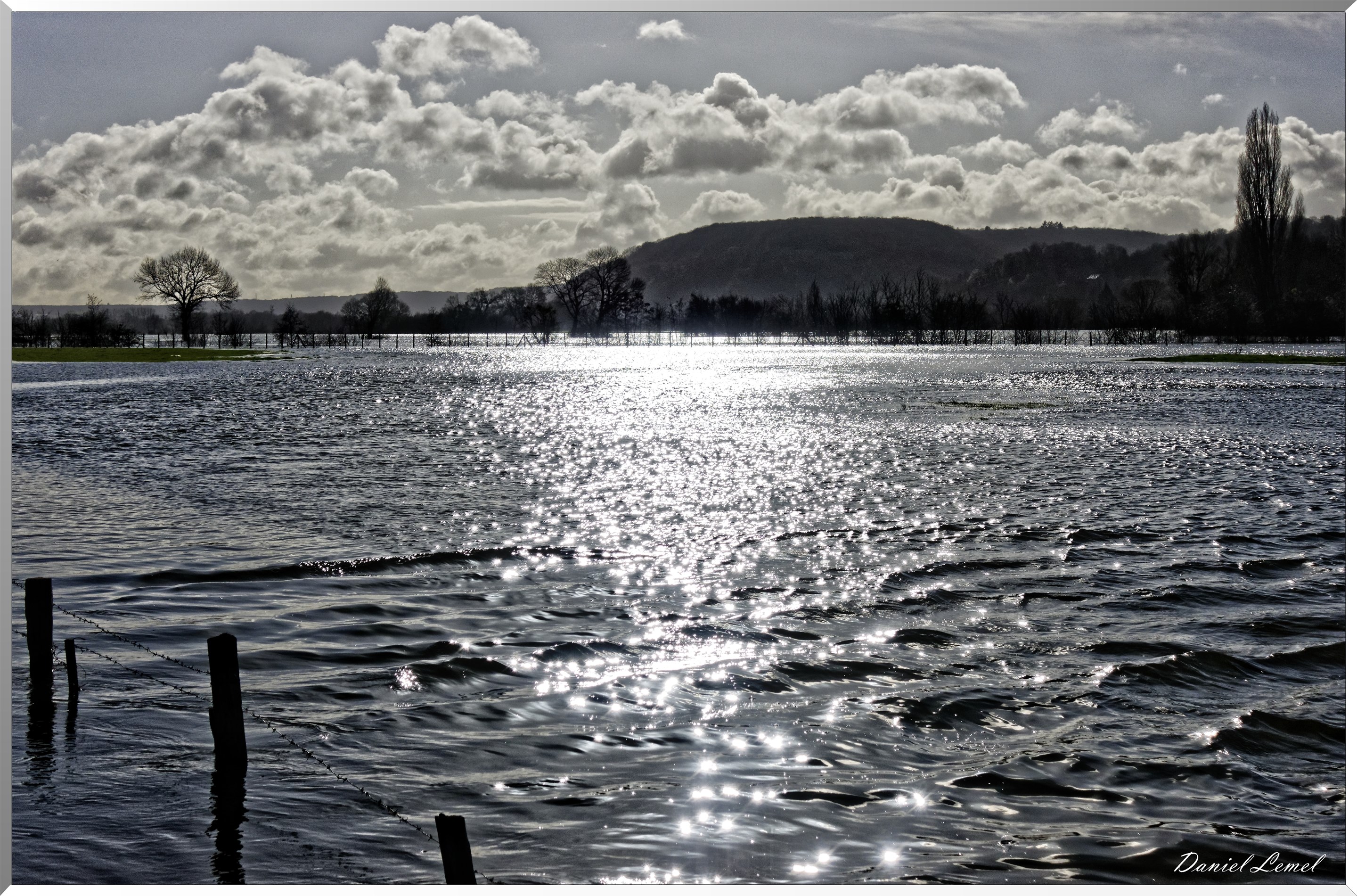 Champs inondés à Vernon