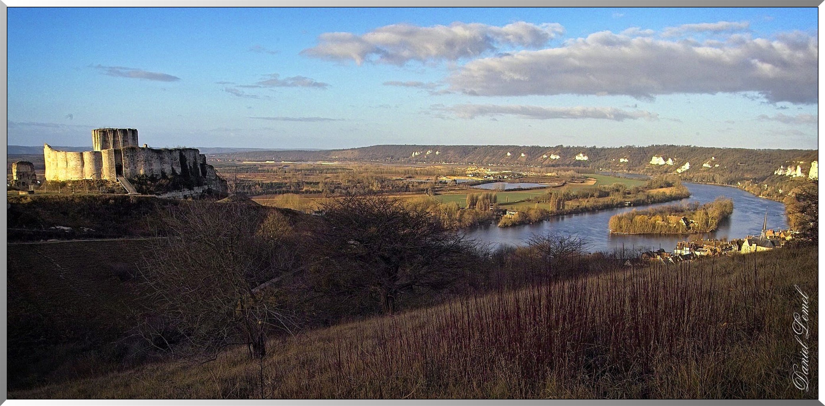 Vue sur le château et la Seine