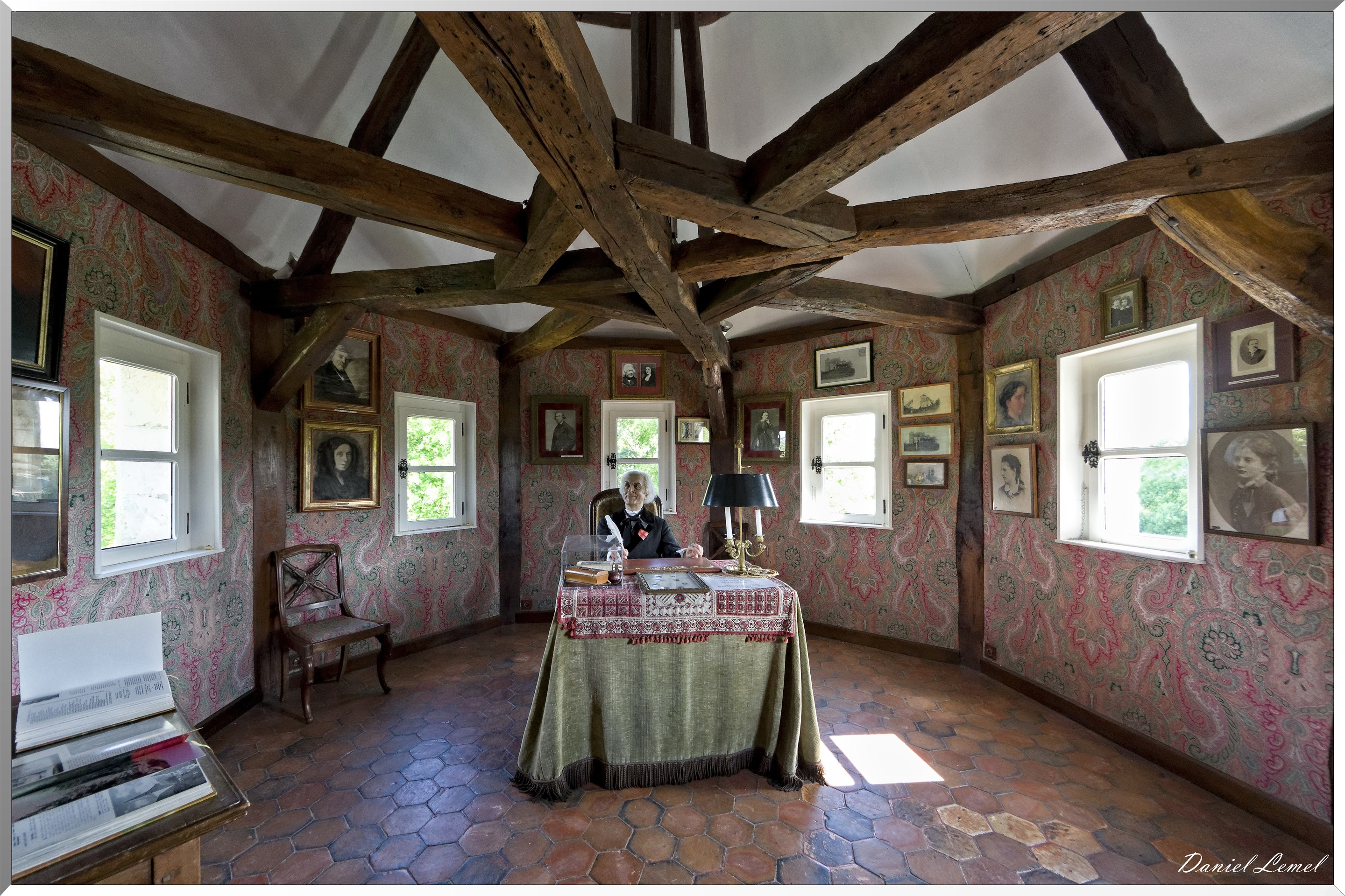 Cabinet de travail de Jules Michelet  au sommet de la Tour du Château