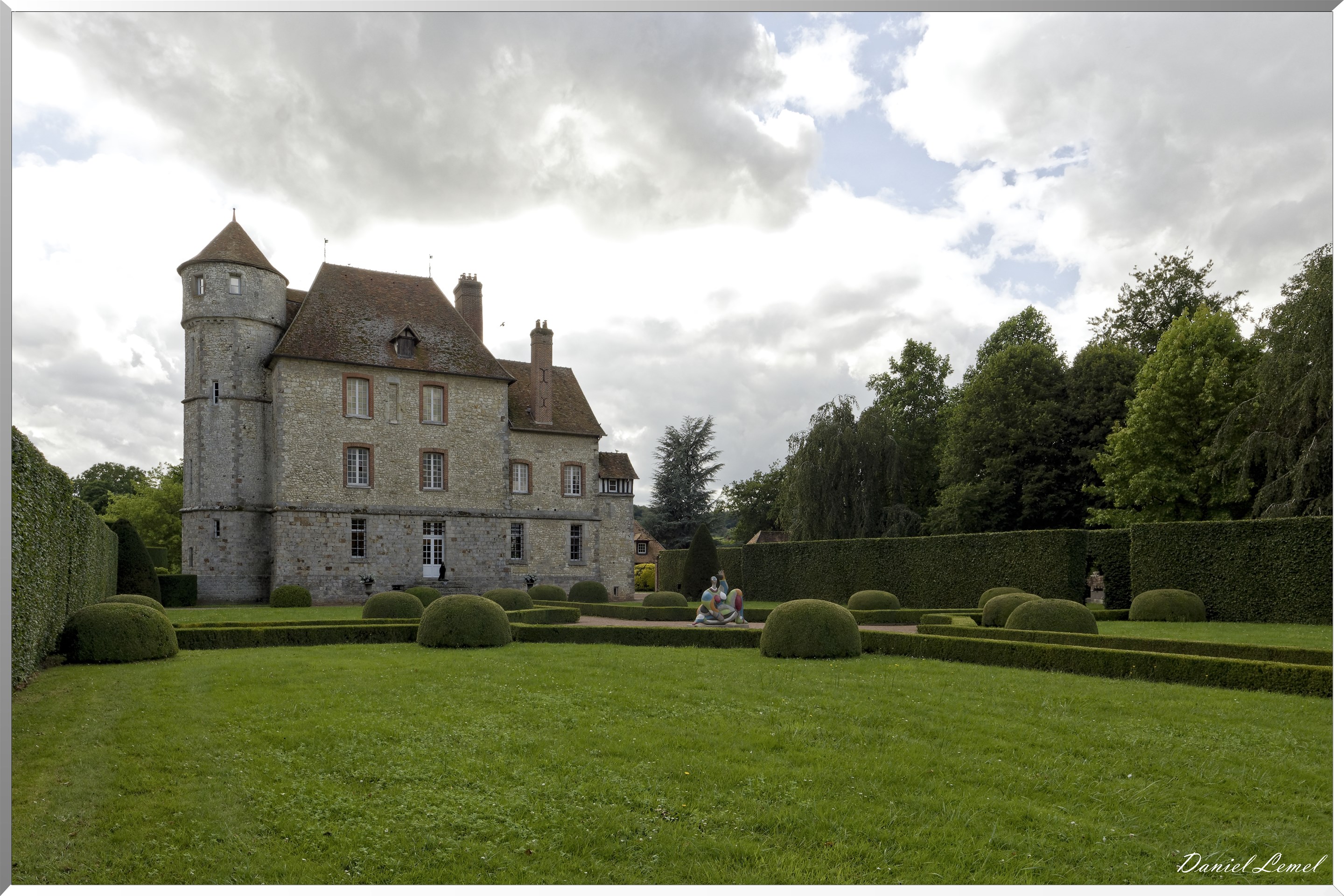 Le château vu des jardins