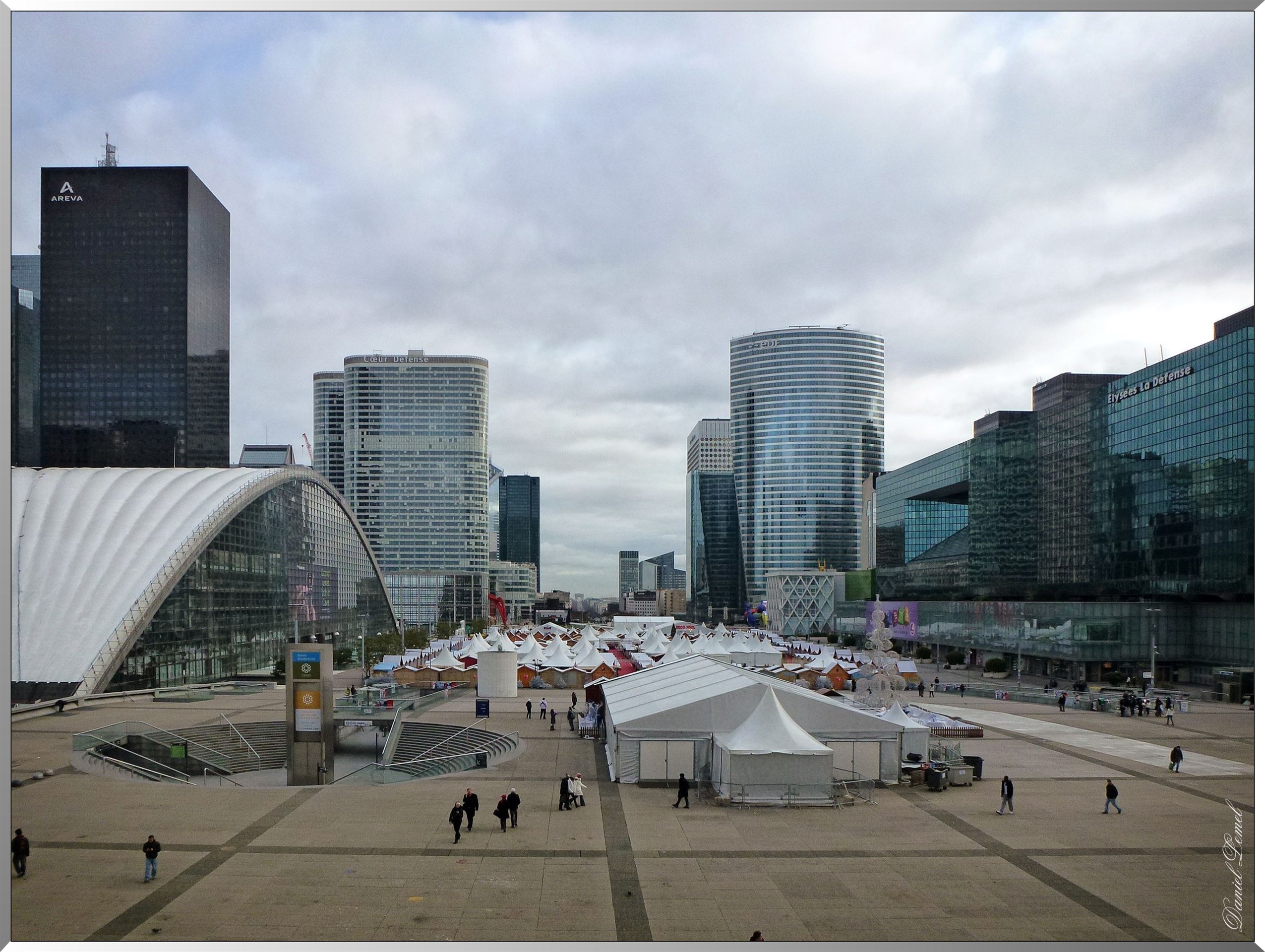 Esplanade de la Défense