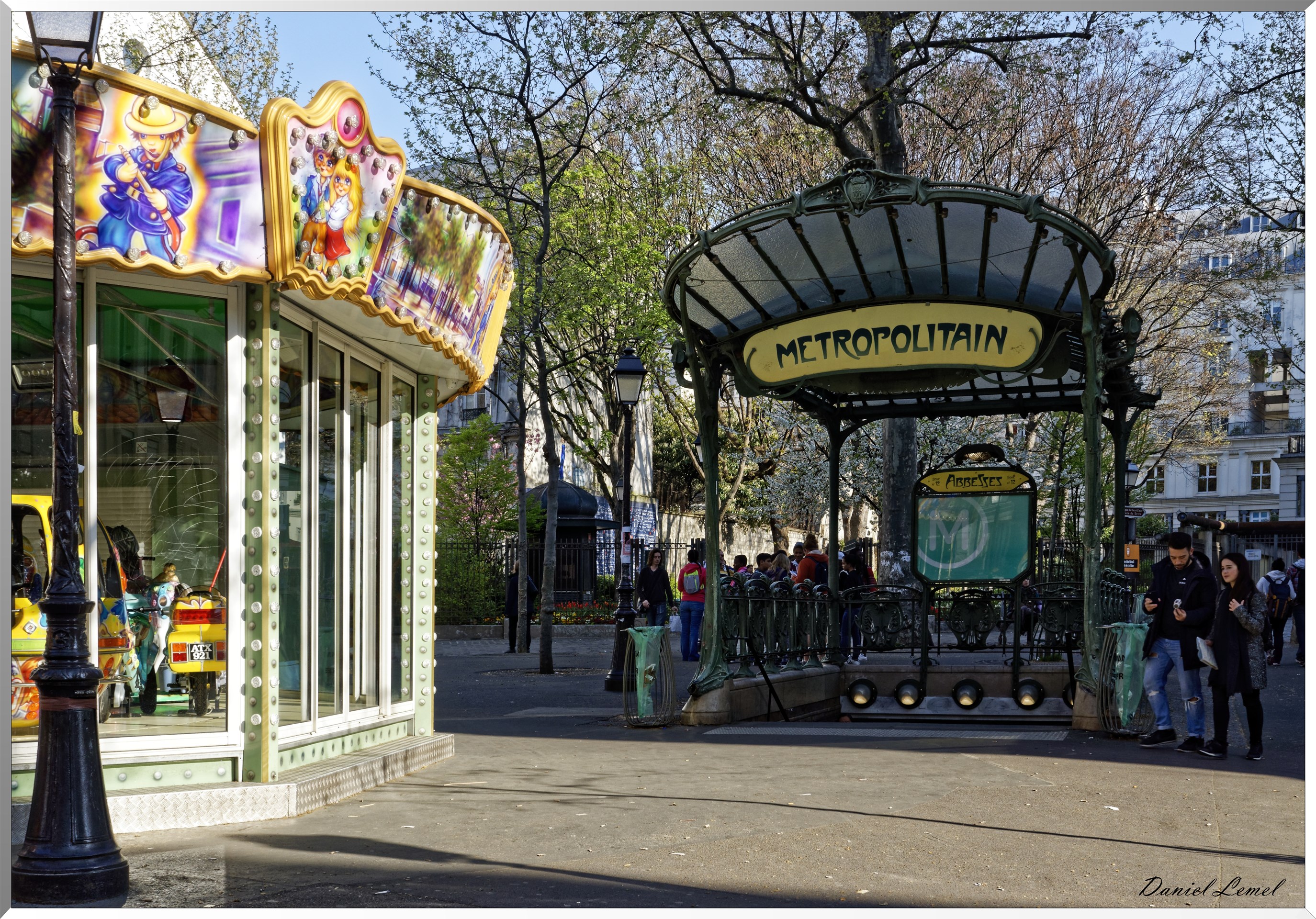 Bouche métro Abesses