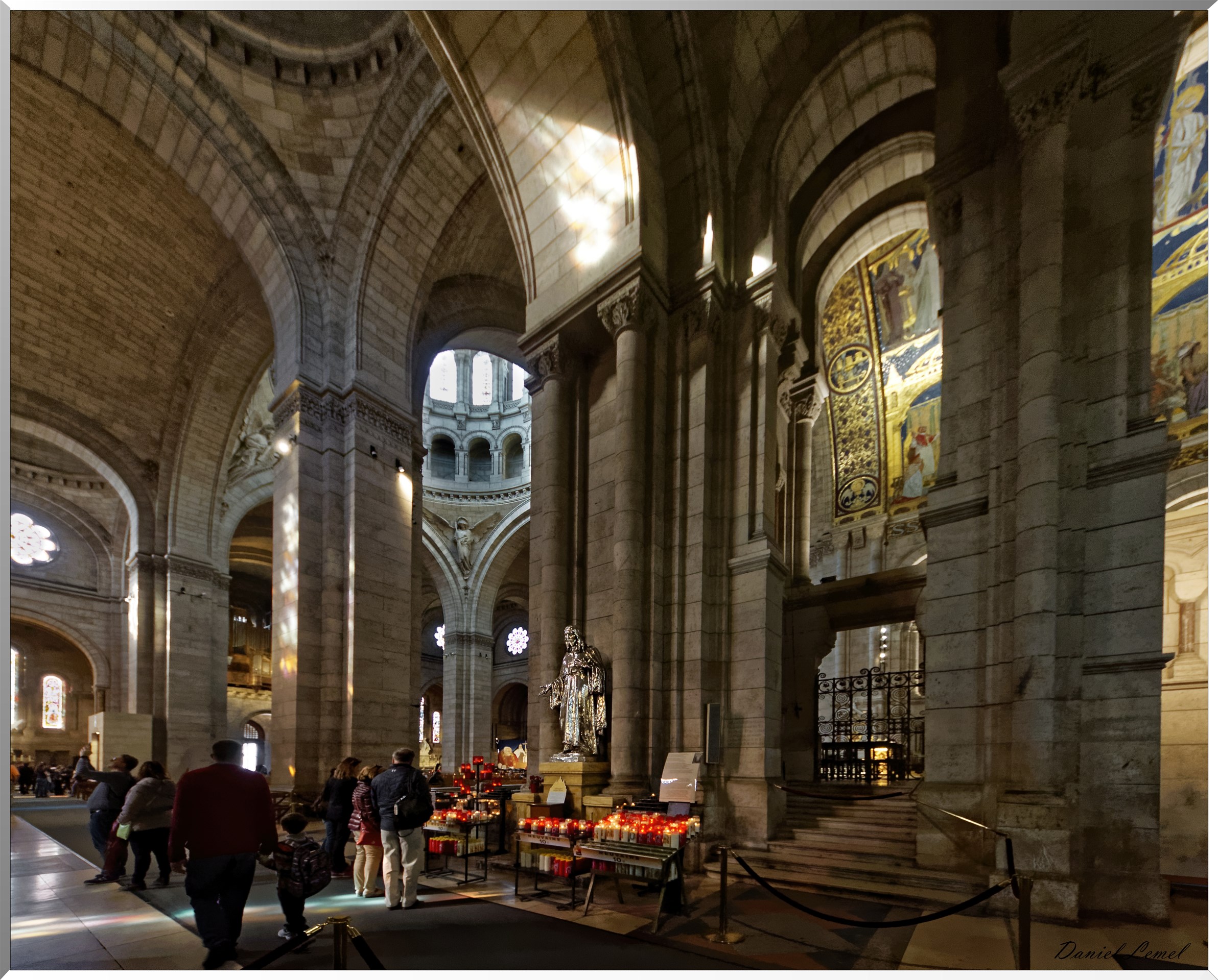 Intérieur de la basilique