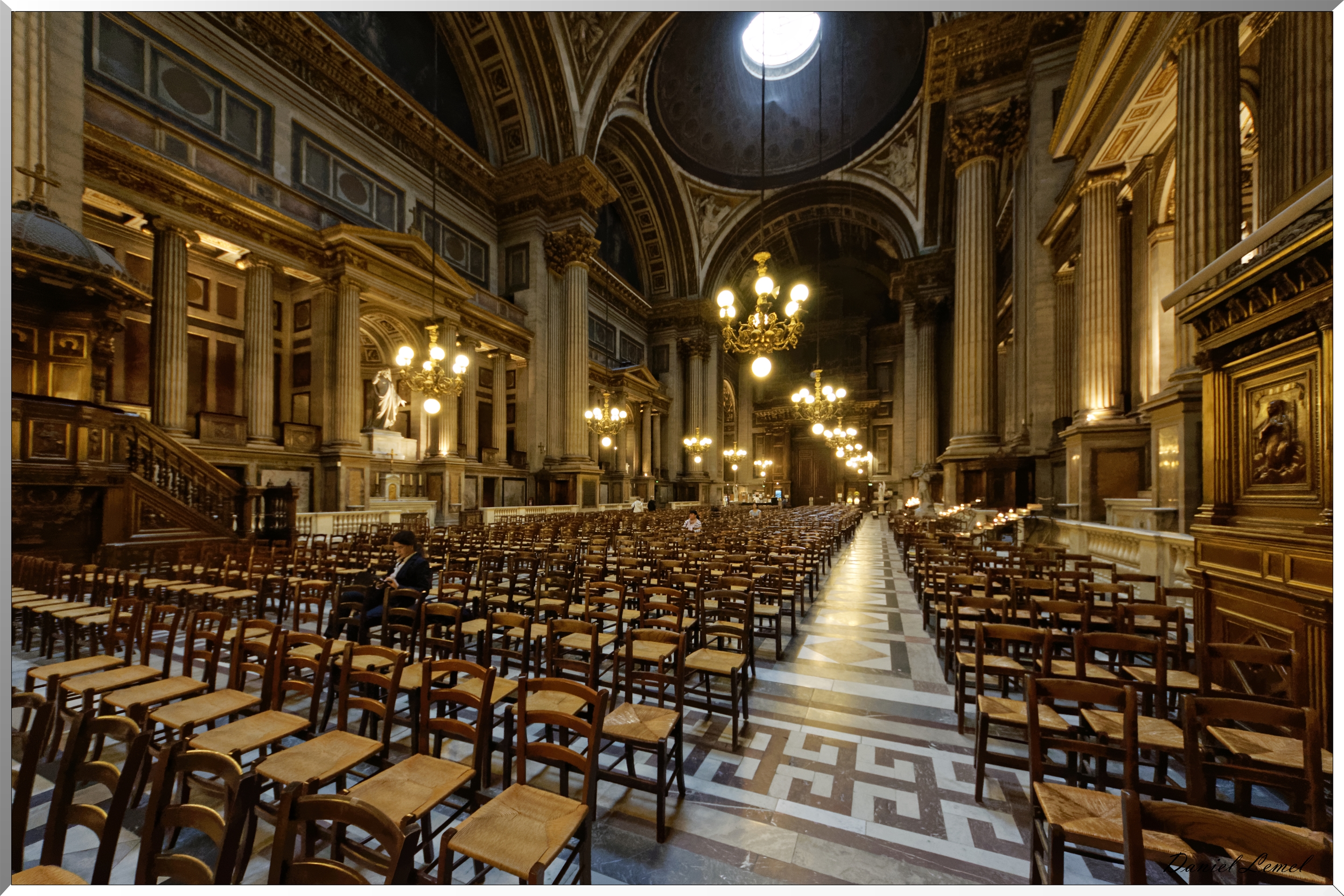 Intérieur de la Paroisse