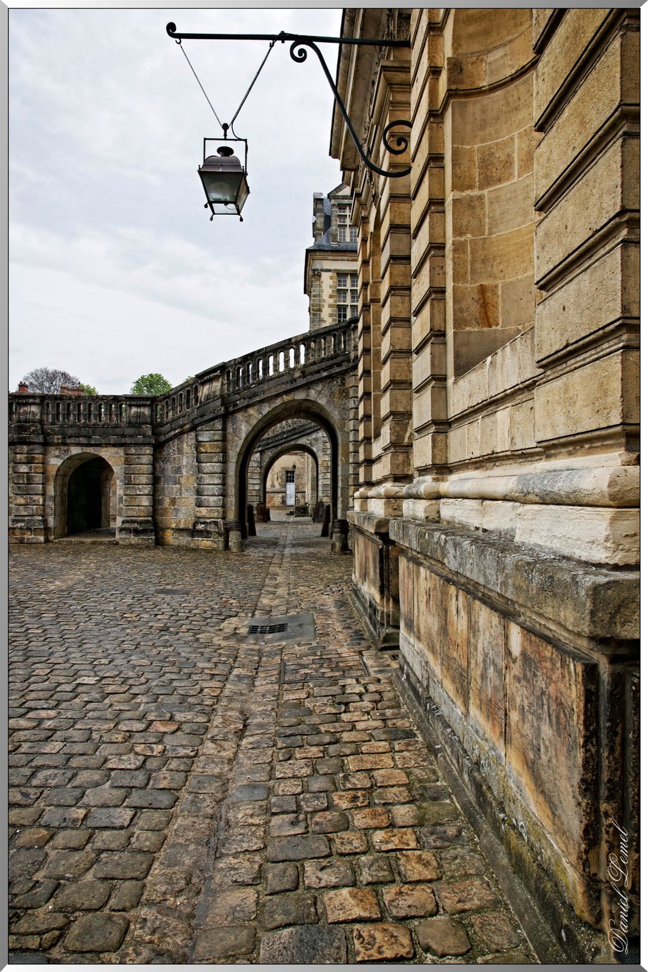 Escalier en fer a cheval vue de coté
