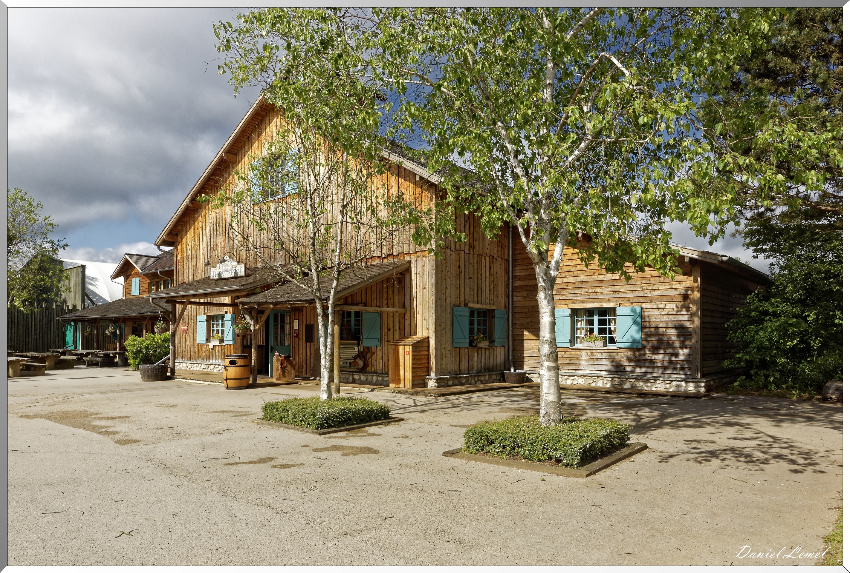 La poste et vente souvenir