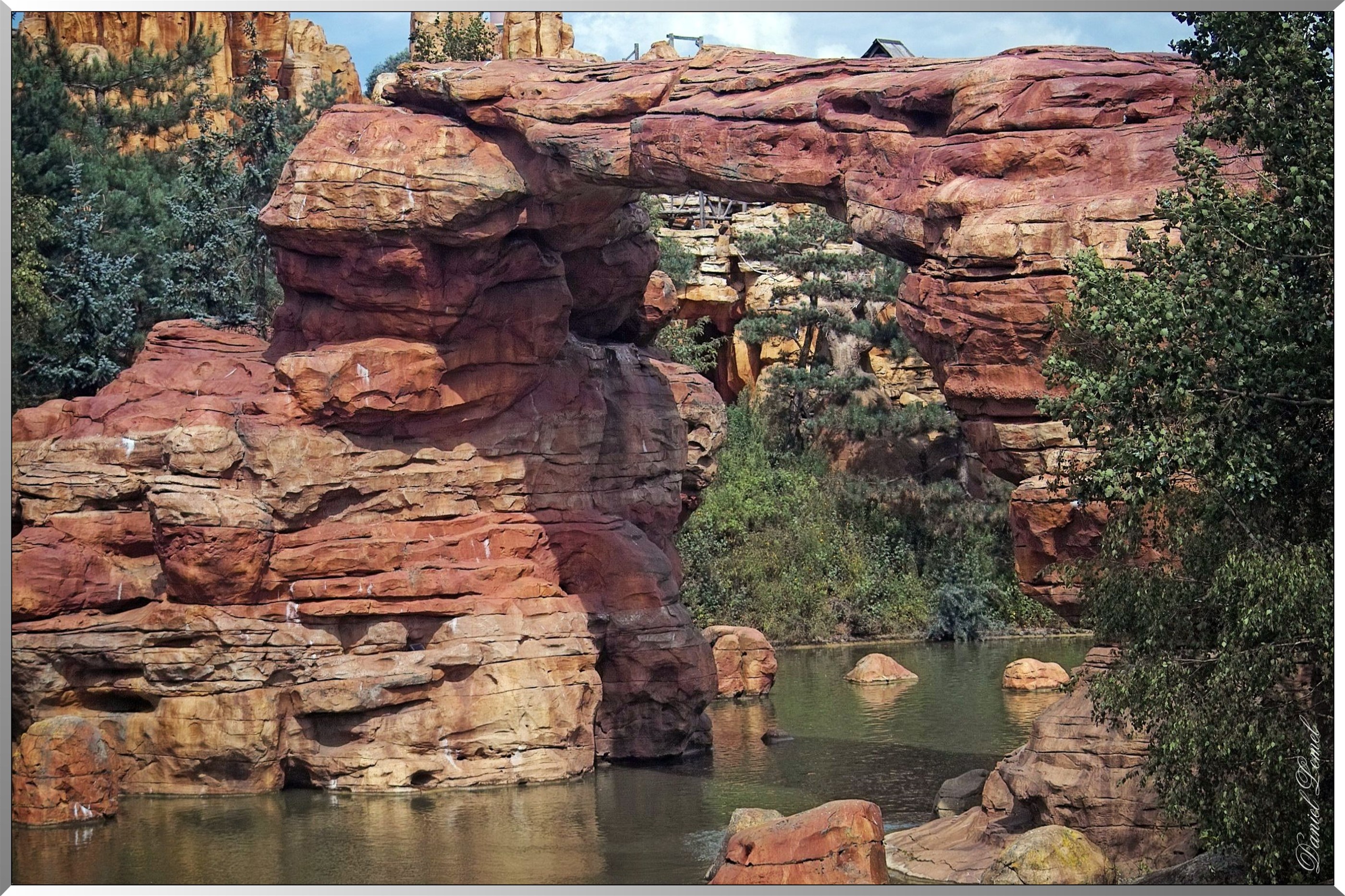 Frontierland - Rocher