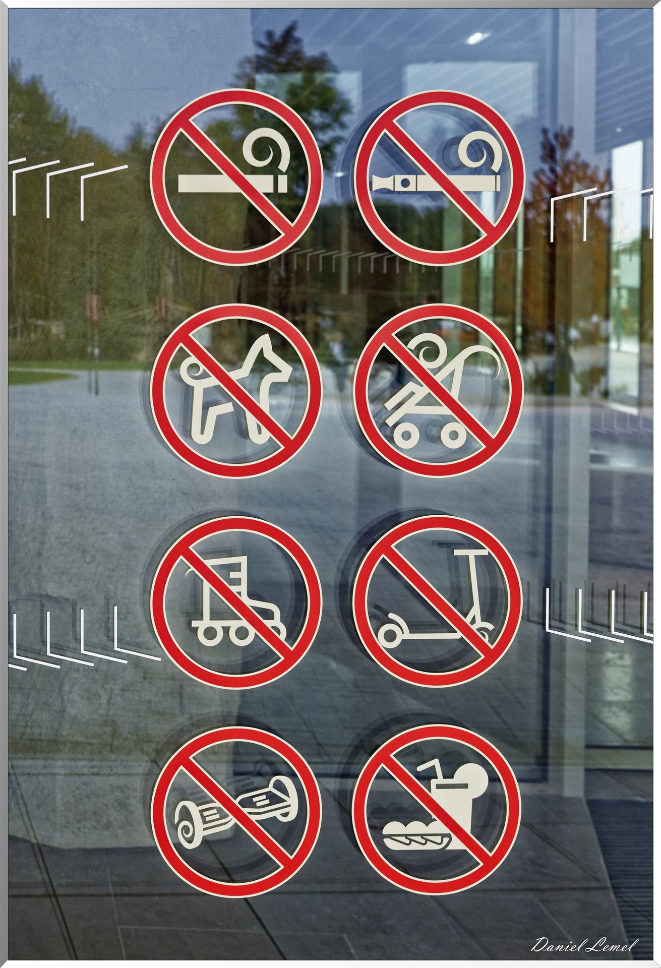 Panneaux d'interdiction - Accès à Aqualagon