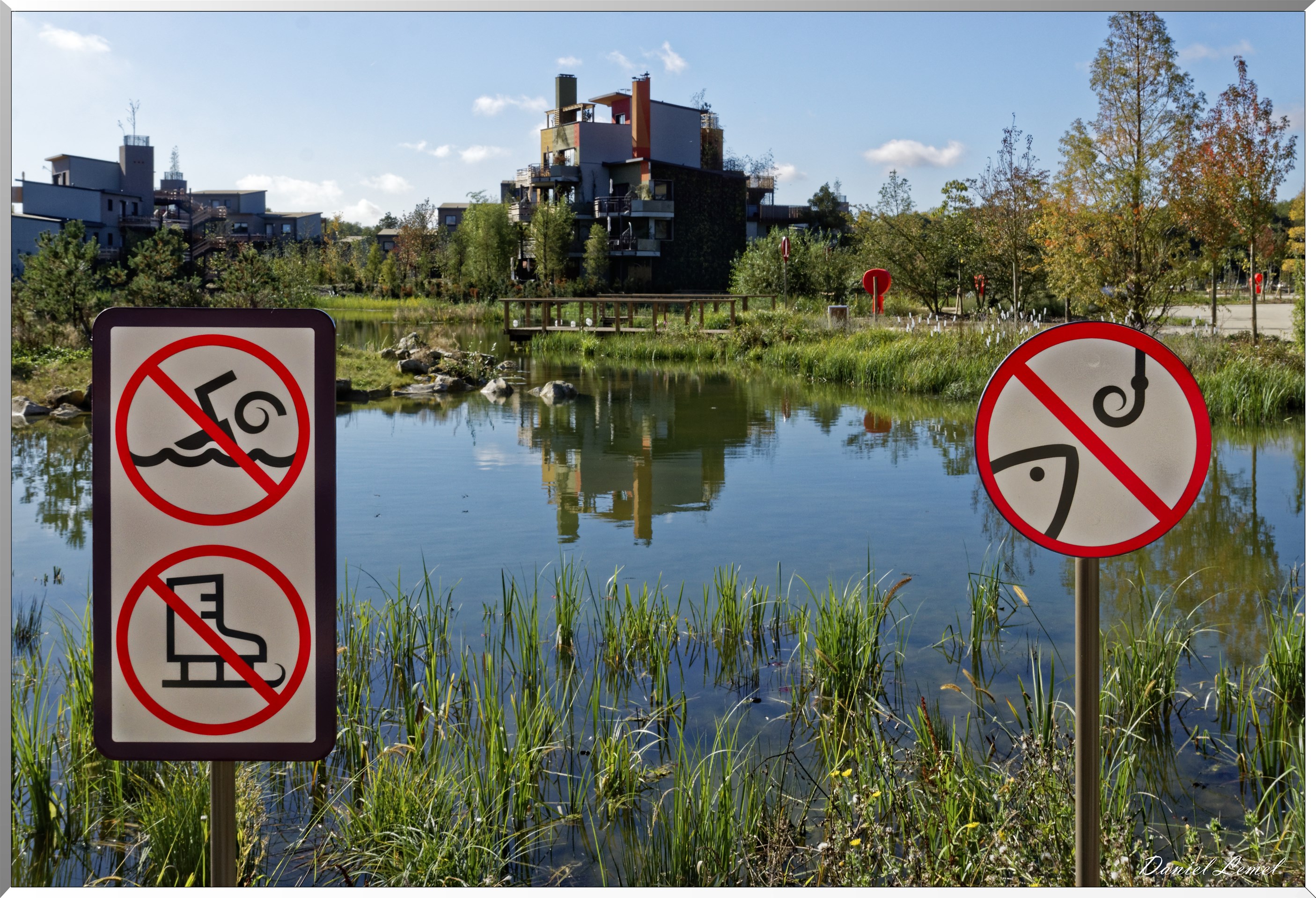 Panneaux d'interdictions - Lac