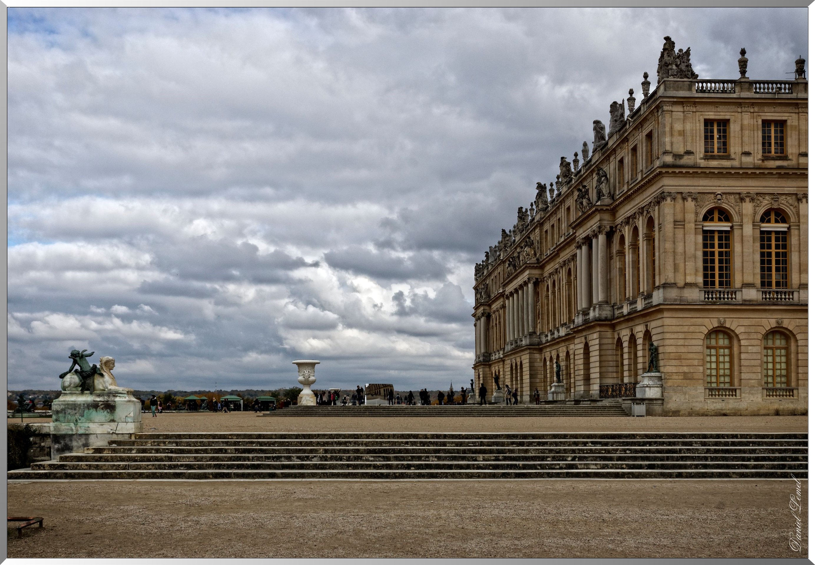 Sphinx et vase du soleil