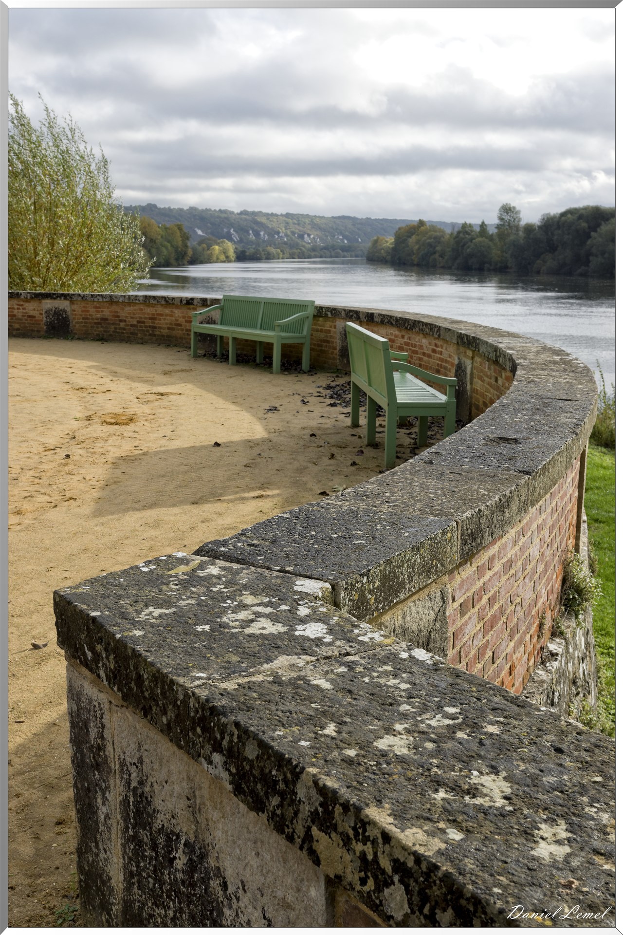 Bancs dans les jardins