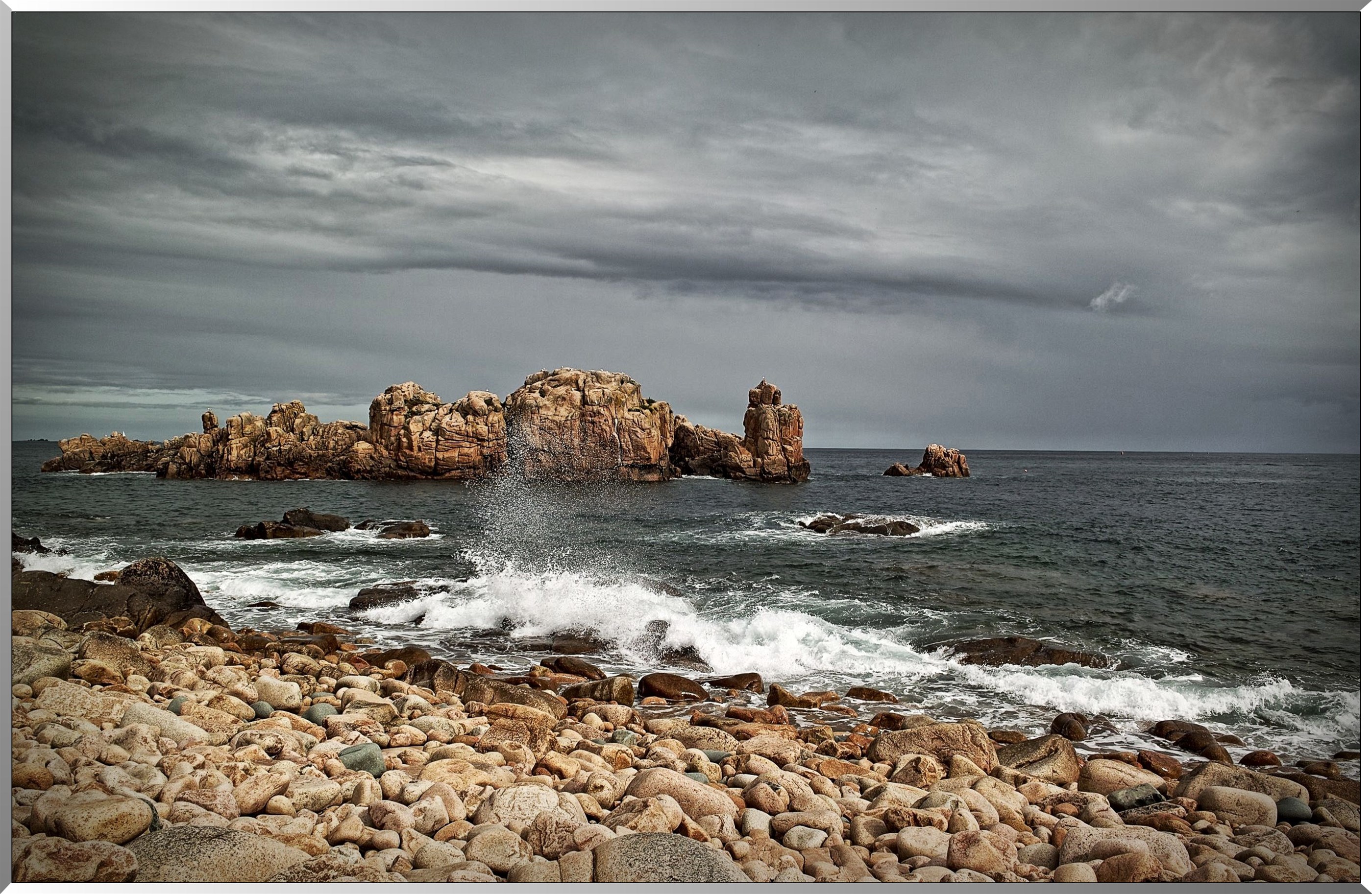 côte ouest - Plage - Oeufs de dinosaures