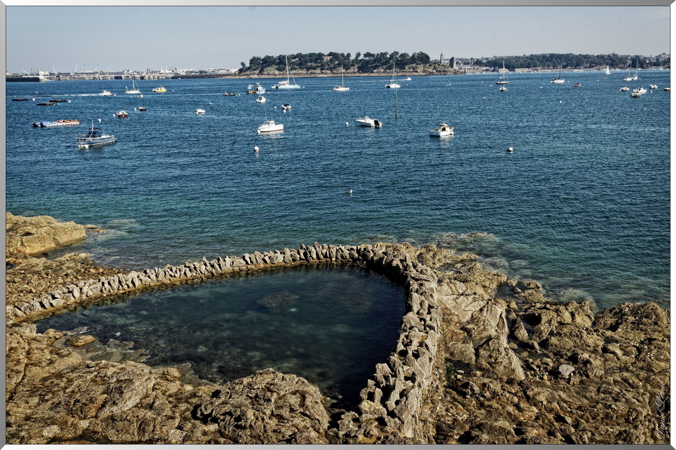 Piscine Technique au pied de l'Aquarium