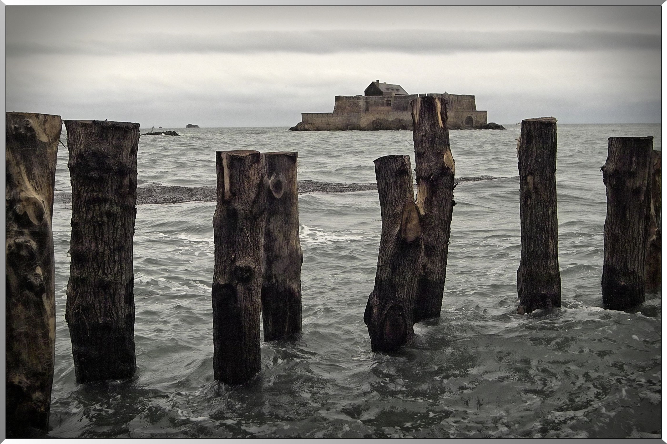 Brises lames  à marée haute