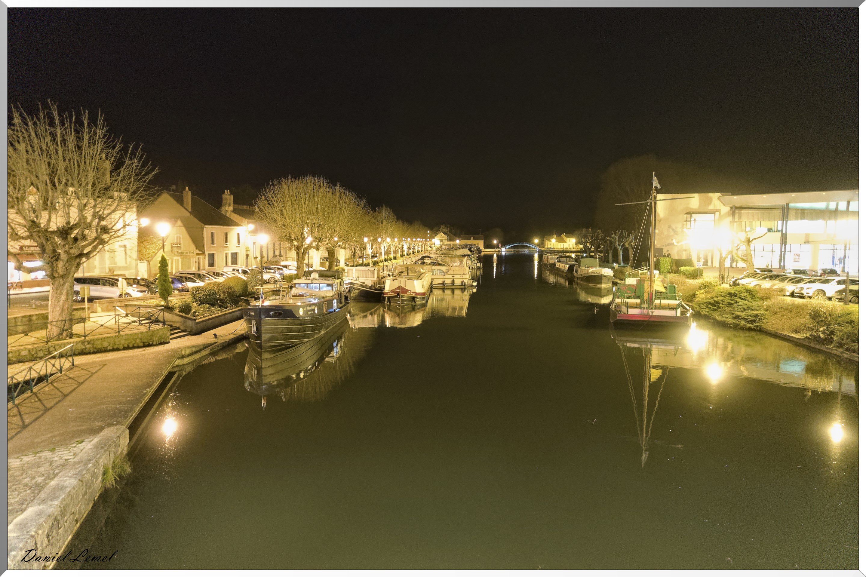 Canal de Briare la nuit