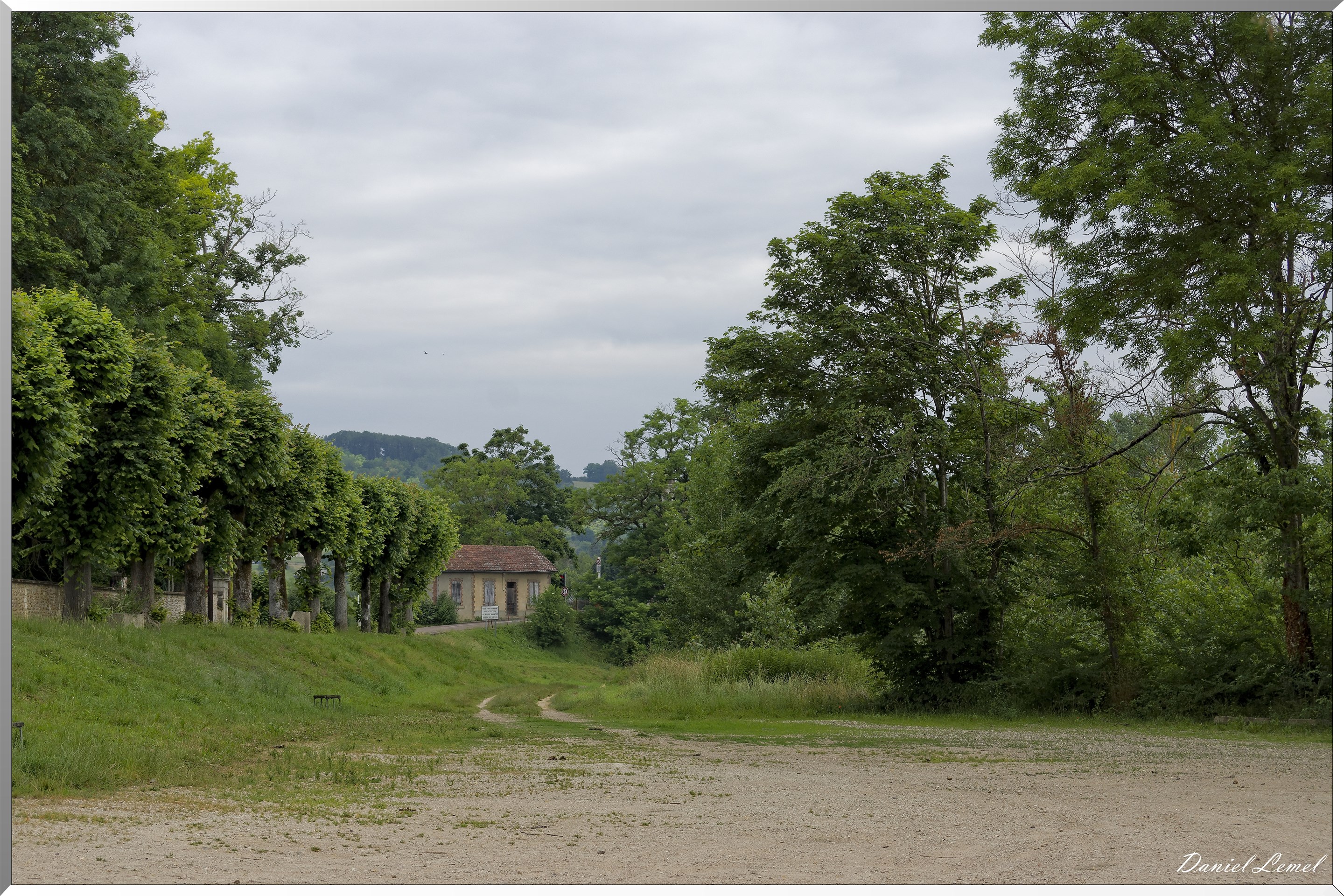  DSC0012 DxOW