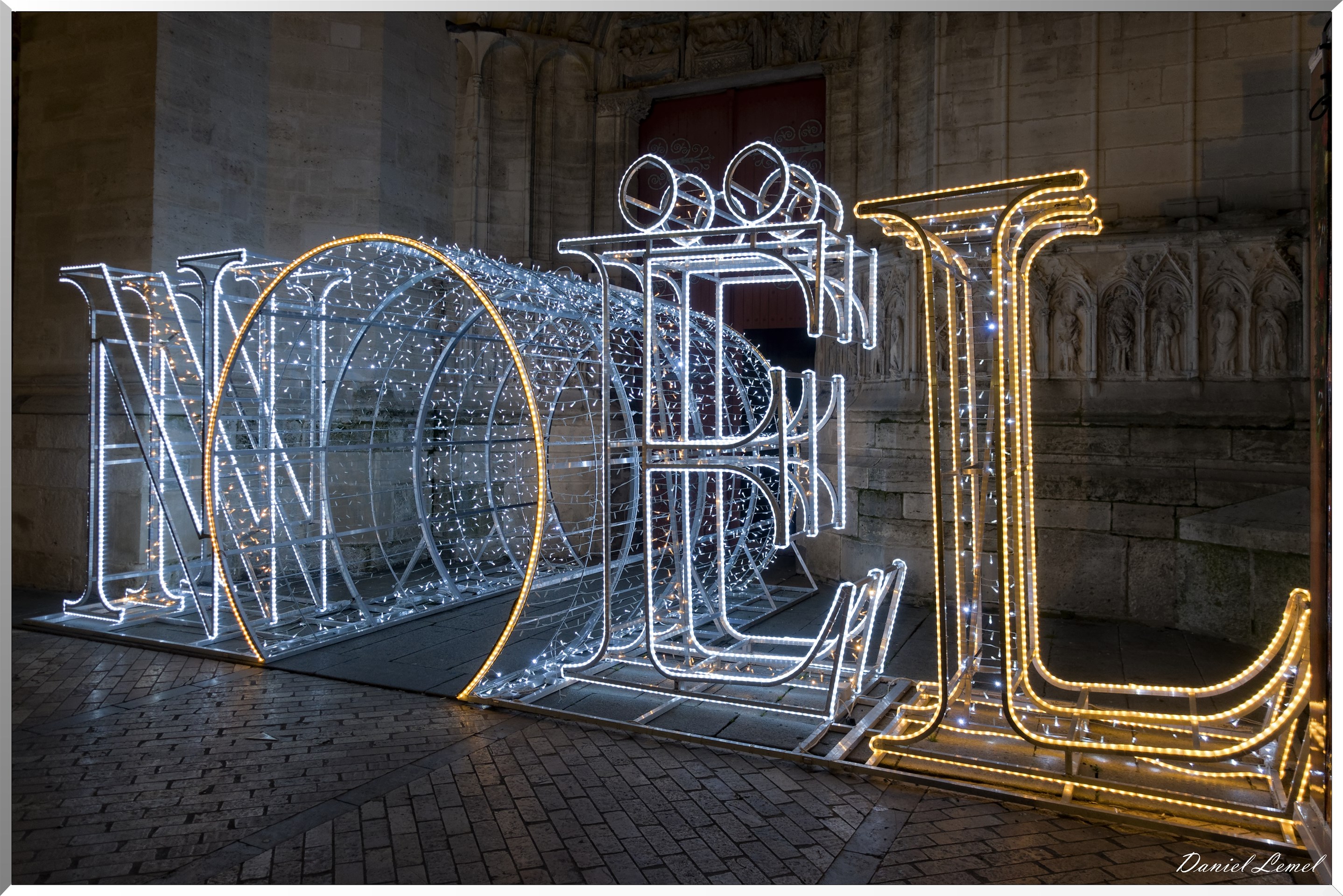 Entrée de la cathédrale