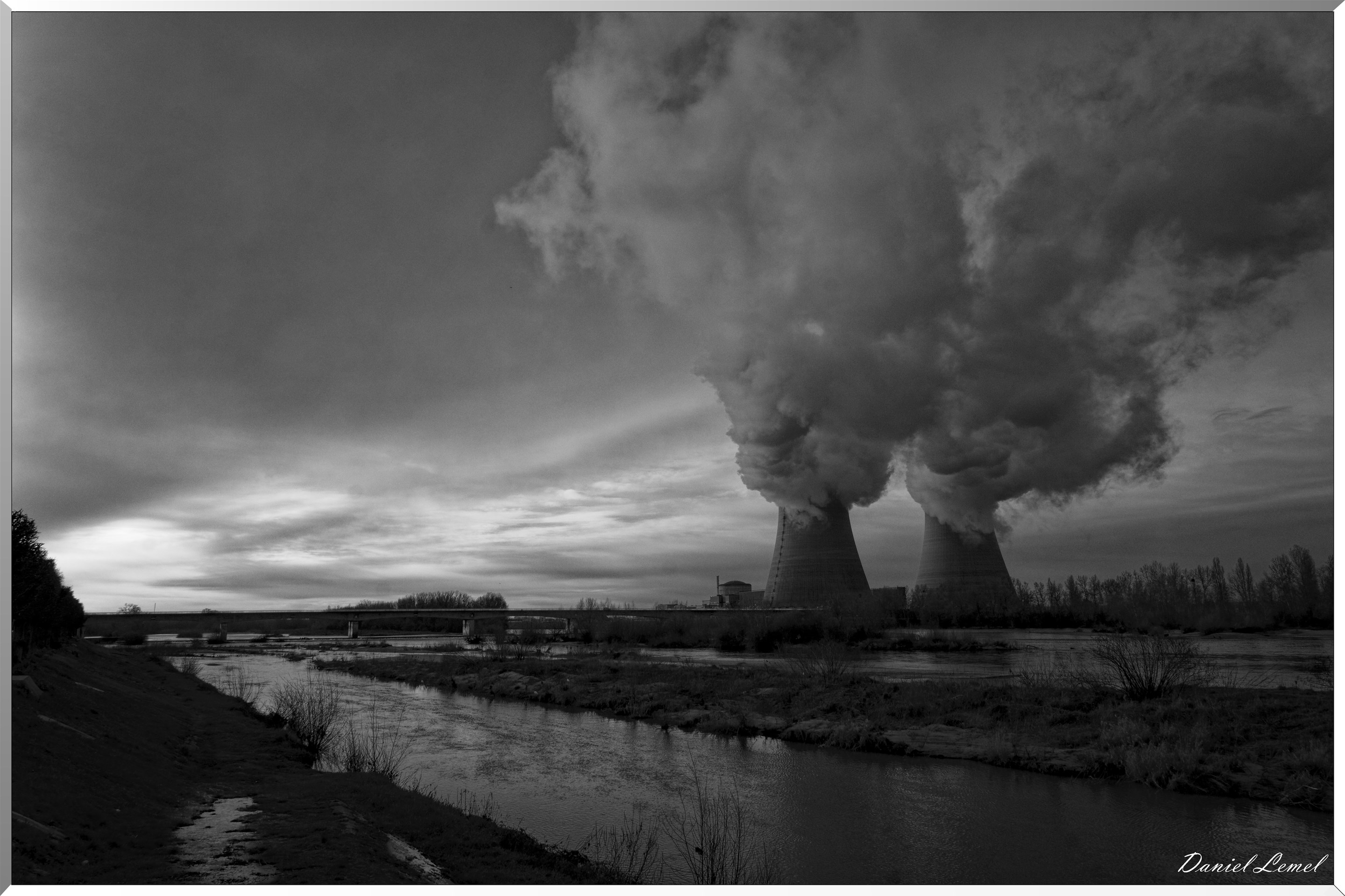 La centrale nucléaire de Belleville-sur-Loire - Tours de refroidissement