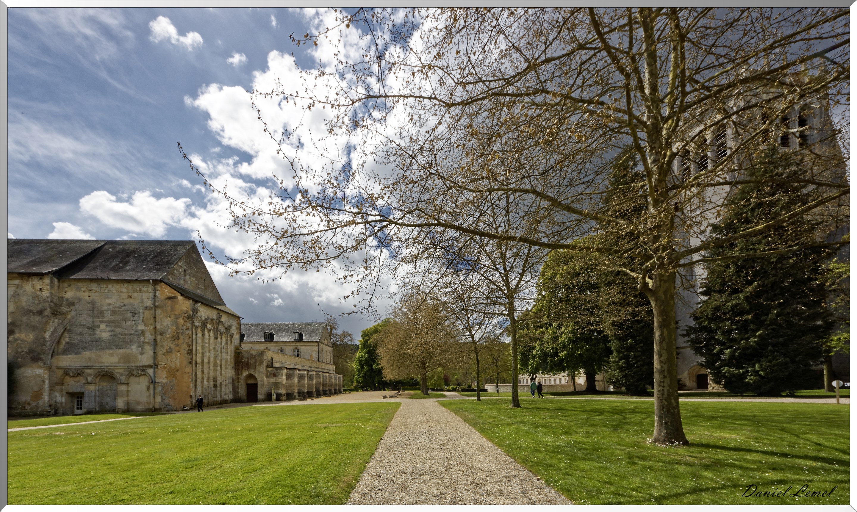 Abbaye Notre Dame du Bec Hellouin