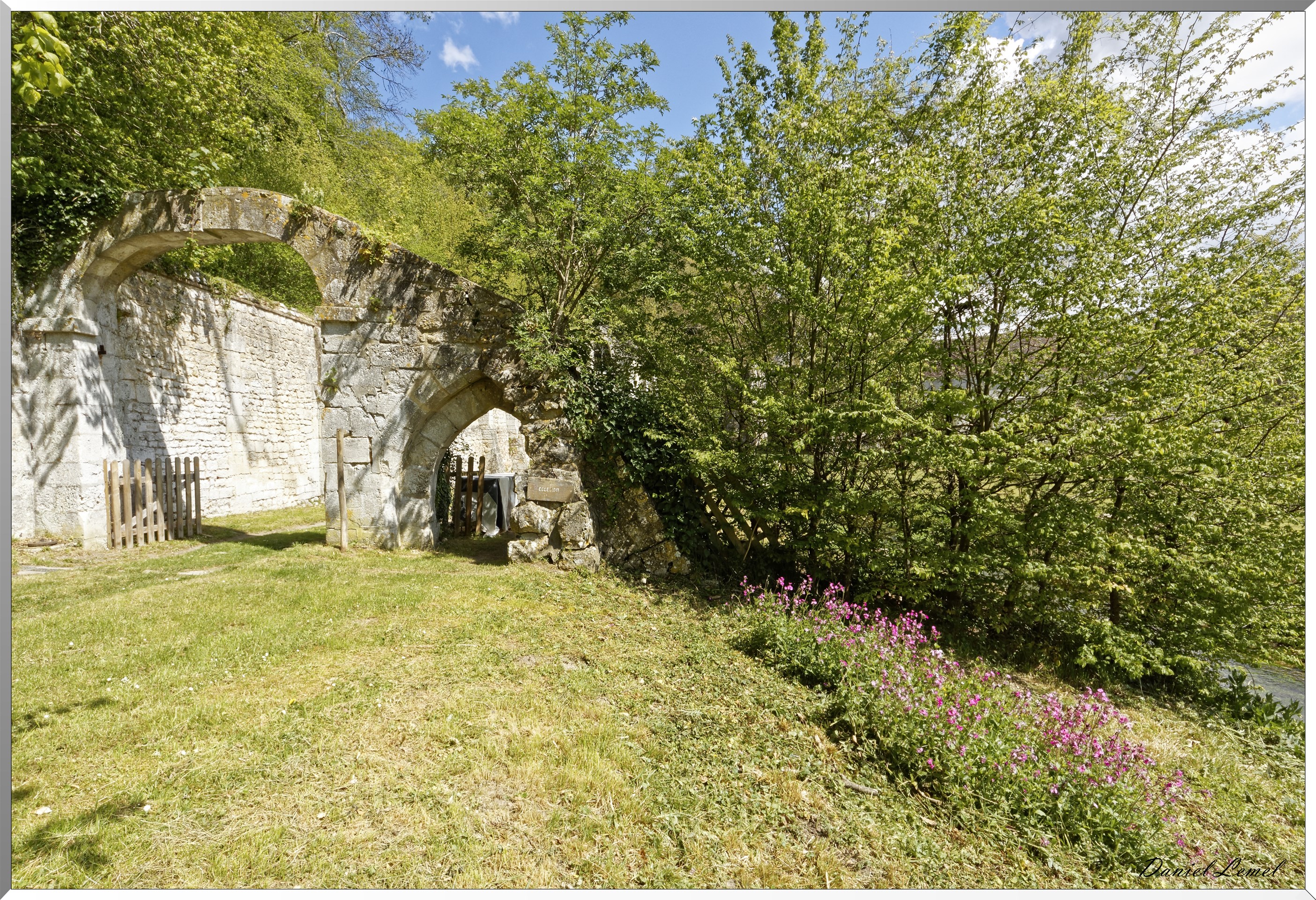 Abbaye de Fontaine Guérard