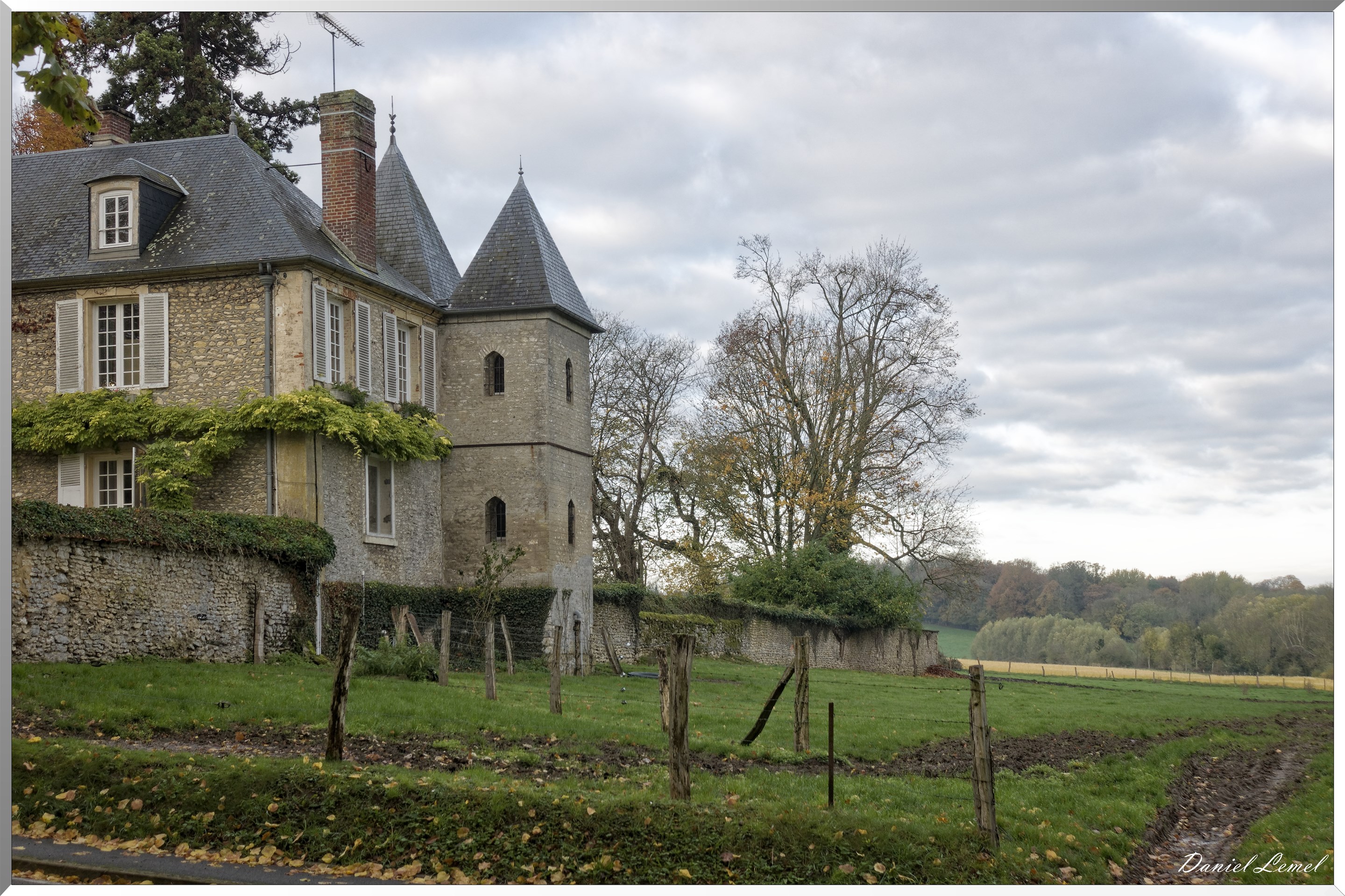 Noyers