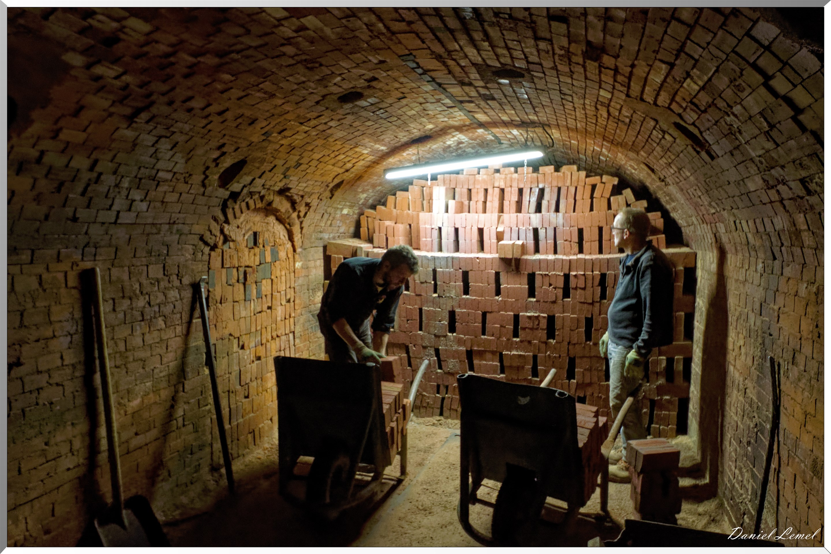 Briques séchées dans le four