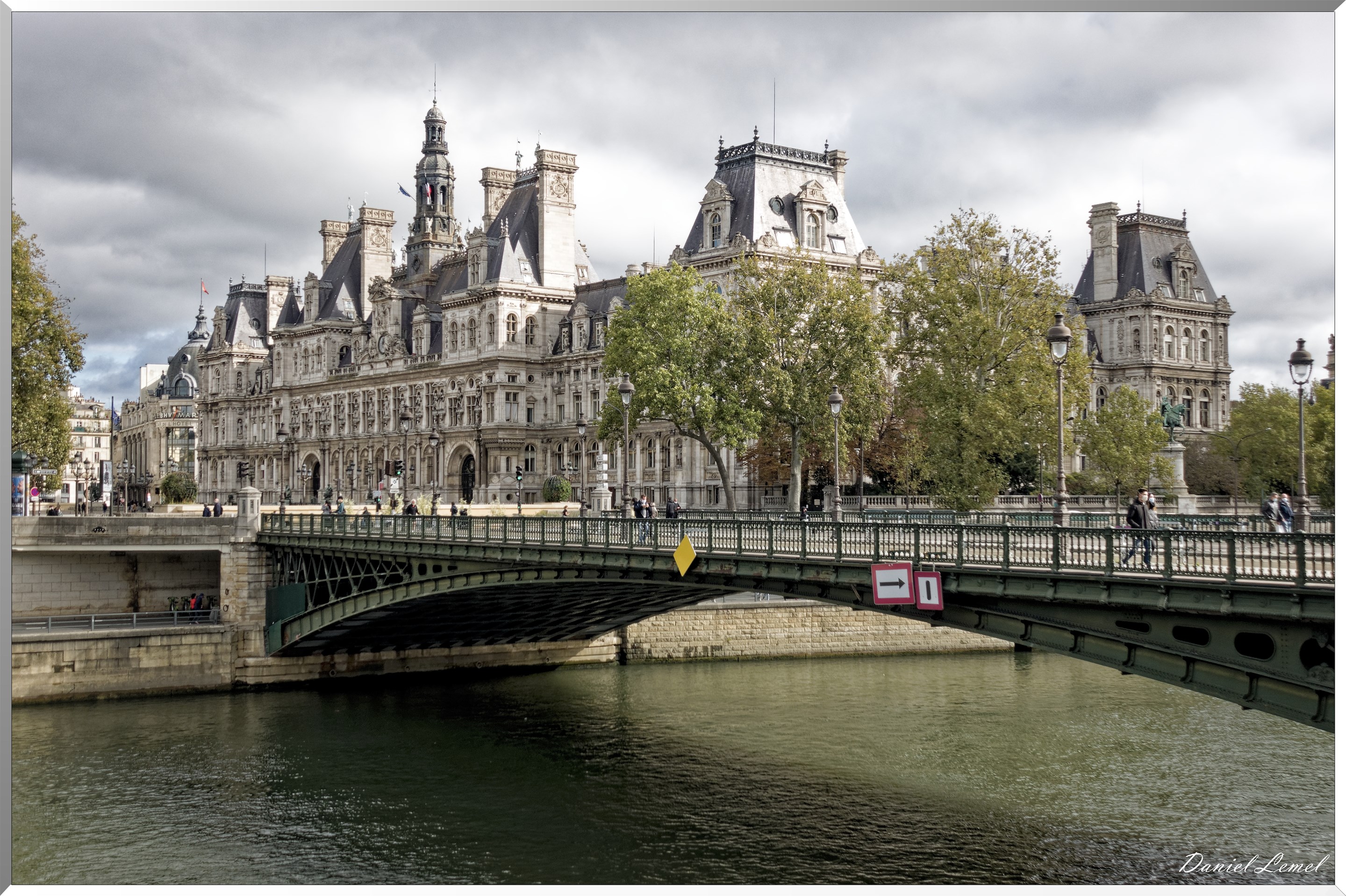 Le Pont d'Arcole et l'Hôtel de Ville